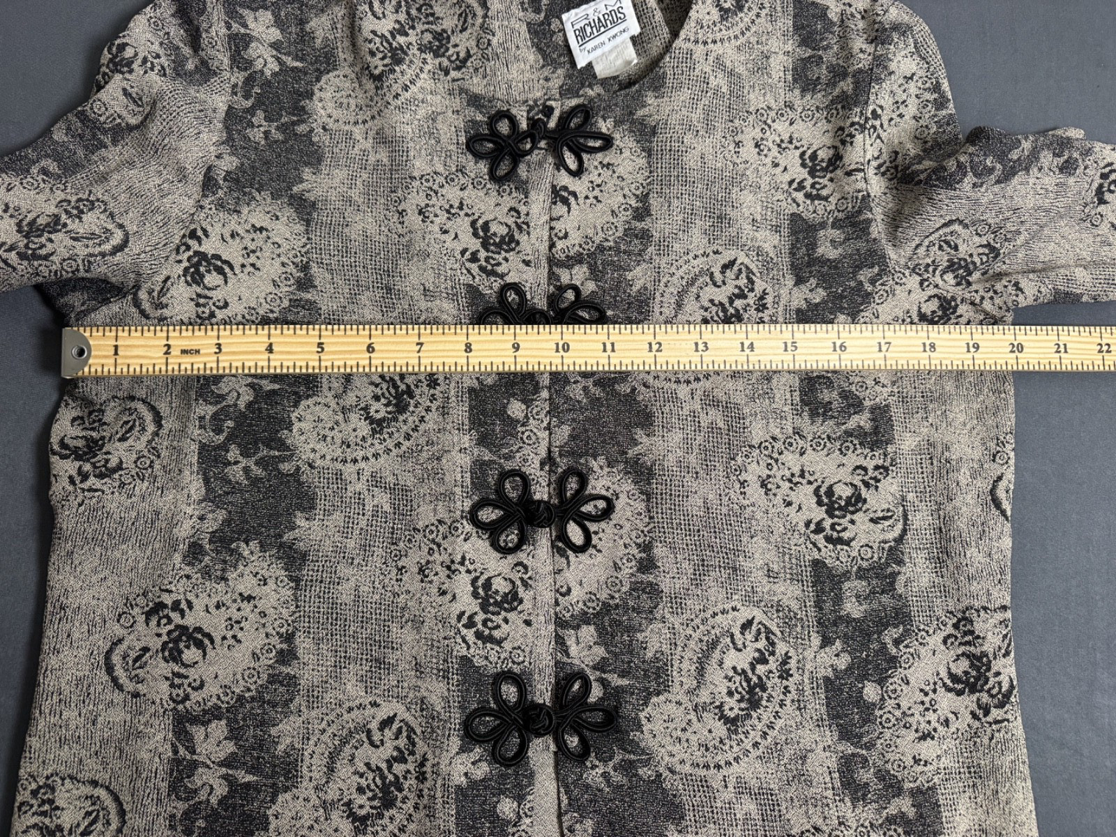 Vintage R&M Richards by Karen Kwong Jacquard Frog Closures 1980-1990 Retro Top