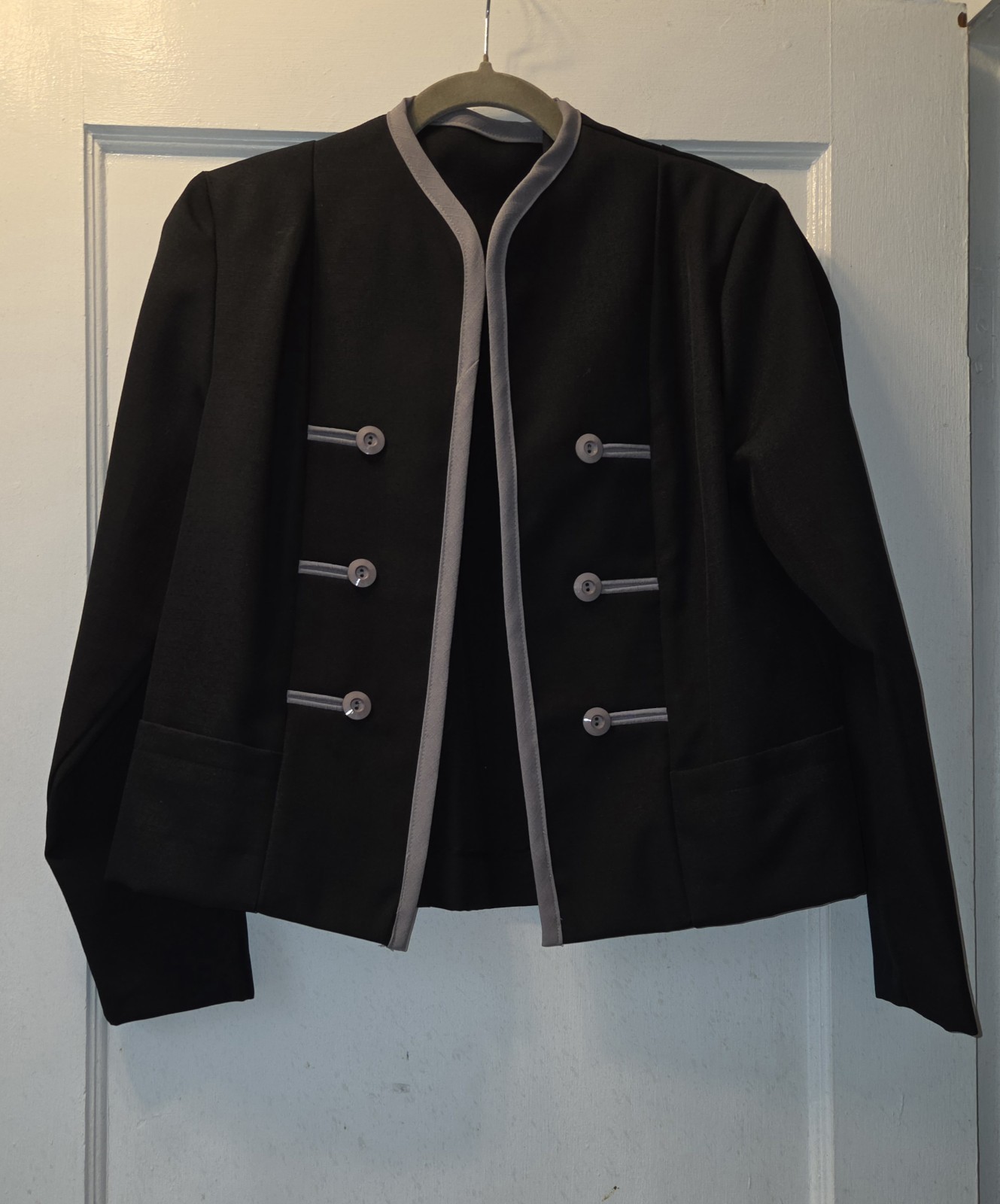 Vintage 80’s Lady Carol Black Grey Dress Jacket And Belt. Gingko Leaf Print. 16