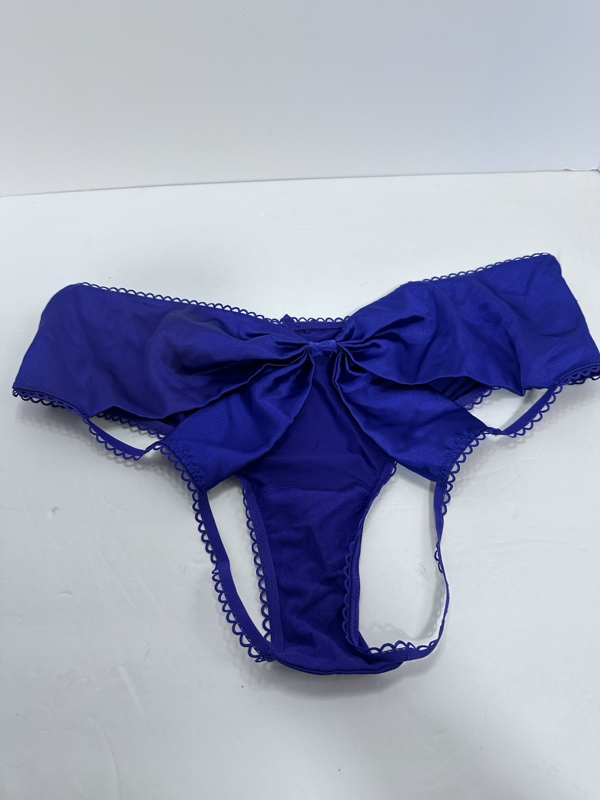 Victorias Secret XL Very Sexy Cheeky panties purple satin open back door w/ bow