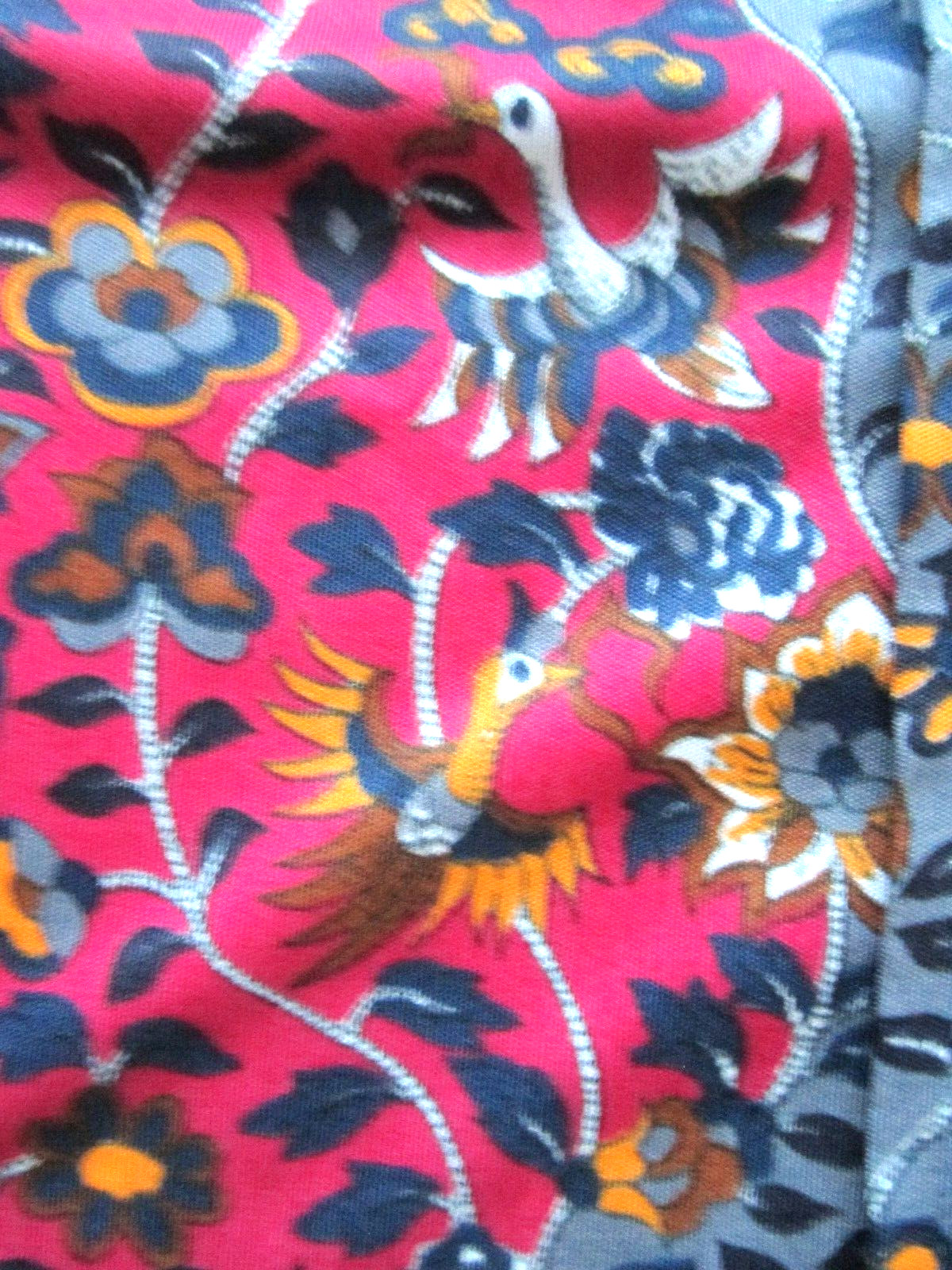 70s Disco vintage dagger point collar top blouse Polyester button up fitted Sz S