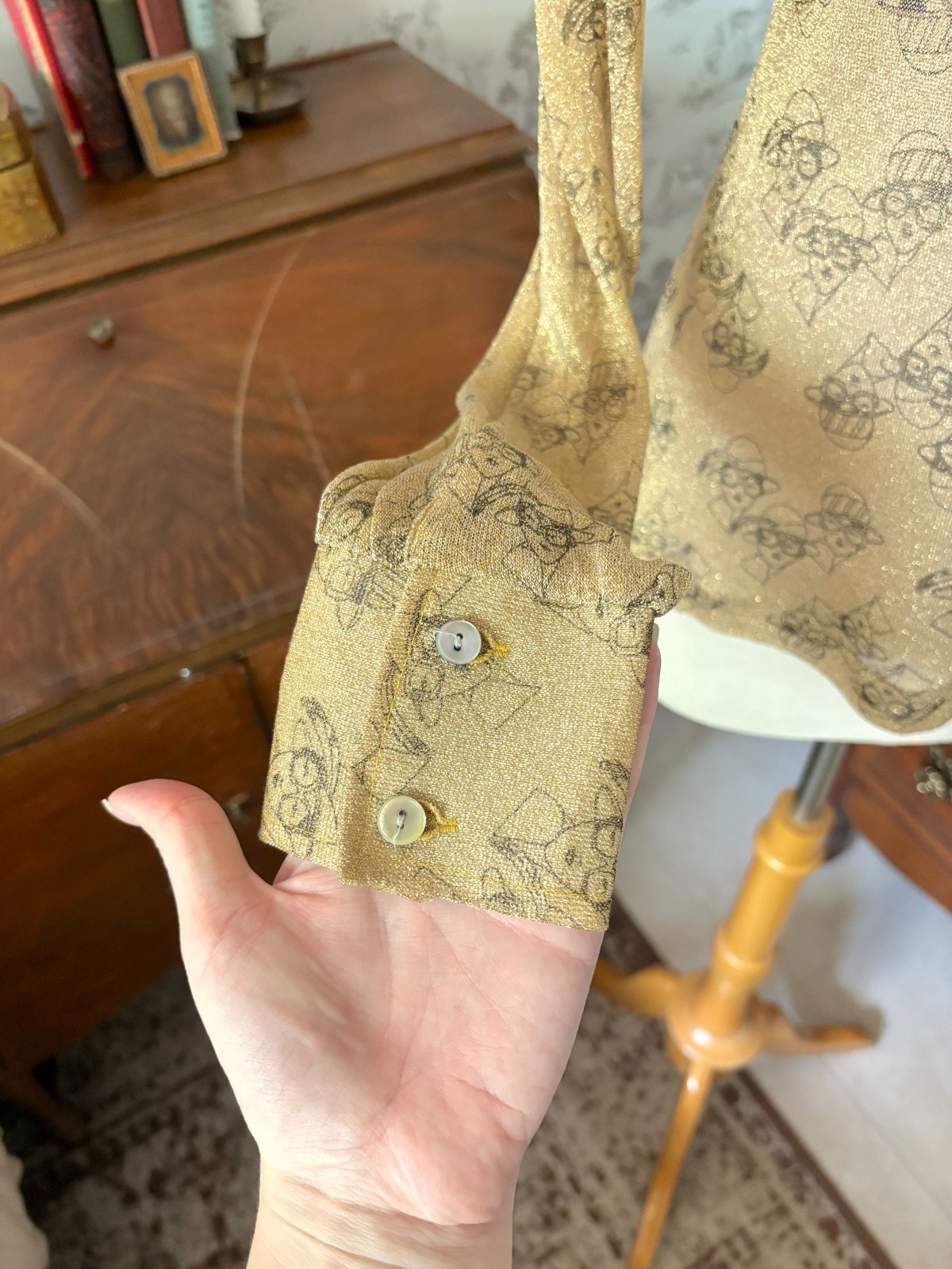 Vintage 70s LeRoy Knitwear Metallic Gold Button-Down Shirt: 1920s Print, Retro