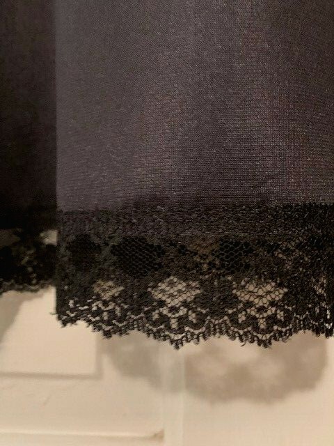 Vintage Unique Black and White Full Slip By Sarah Smith. Rare Find. Size 34