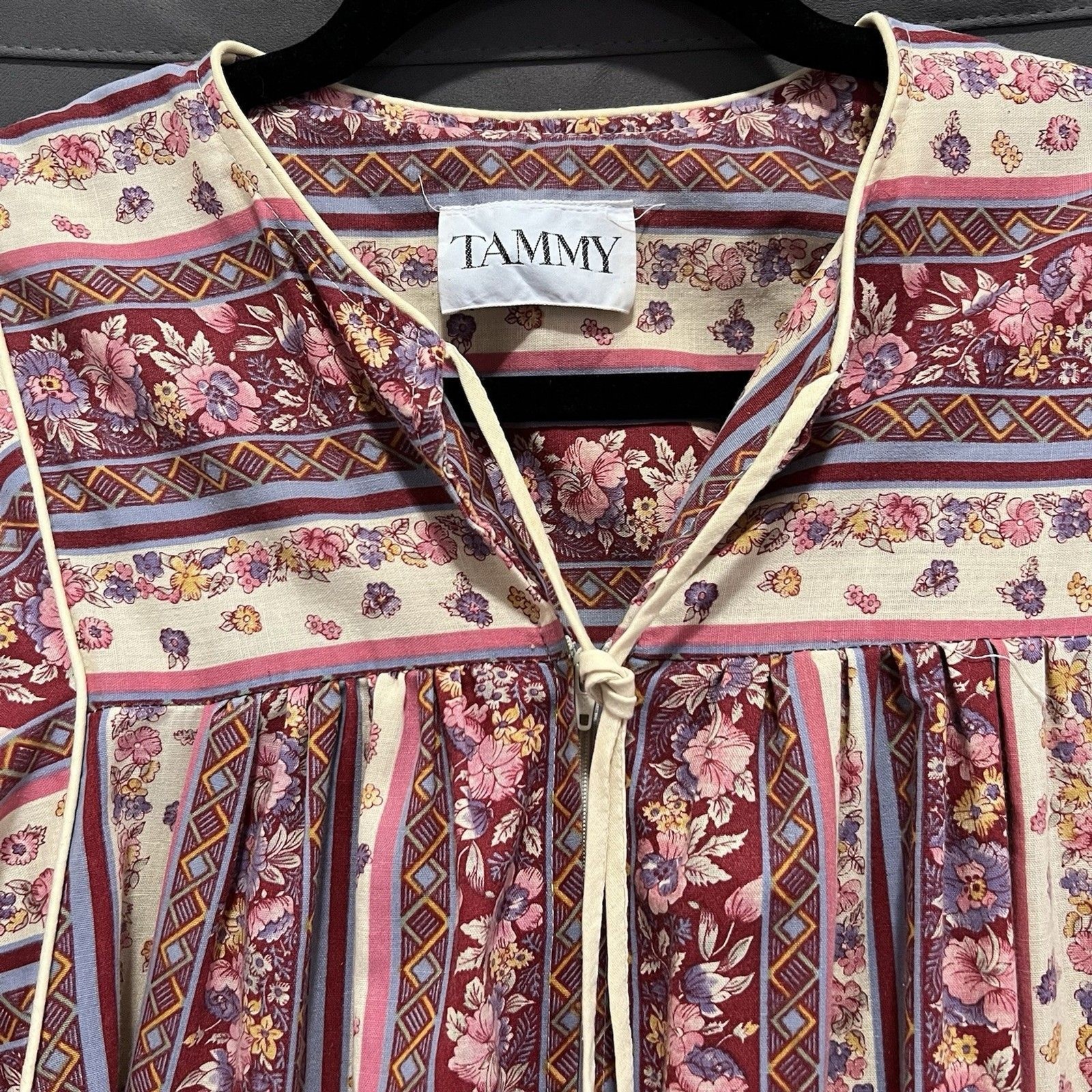 Vintage 70s/80s Tammy Floral House Dress Long Sleeve Cottage Core