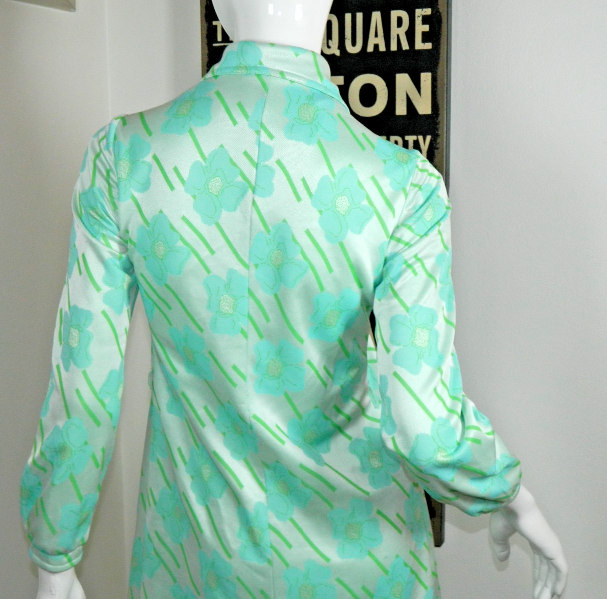 Leslie Faye Dress Trevira Star Size Small Green Vintage 1970s Novelty Knit Bow