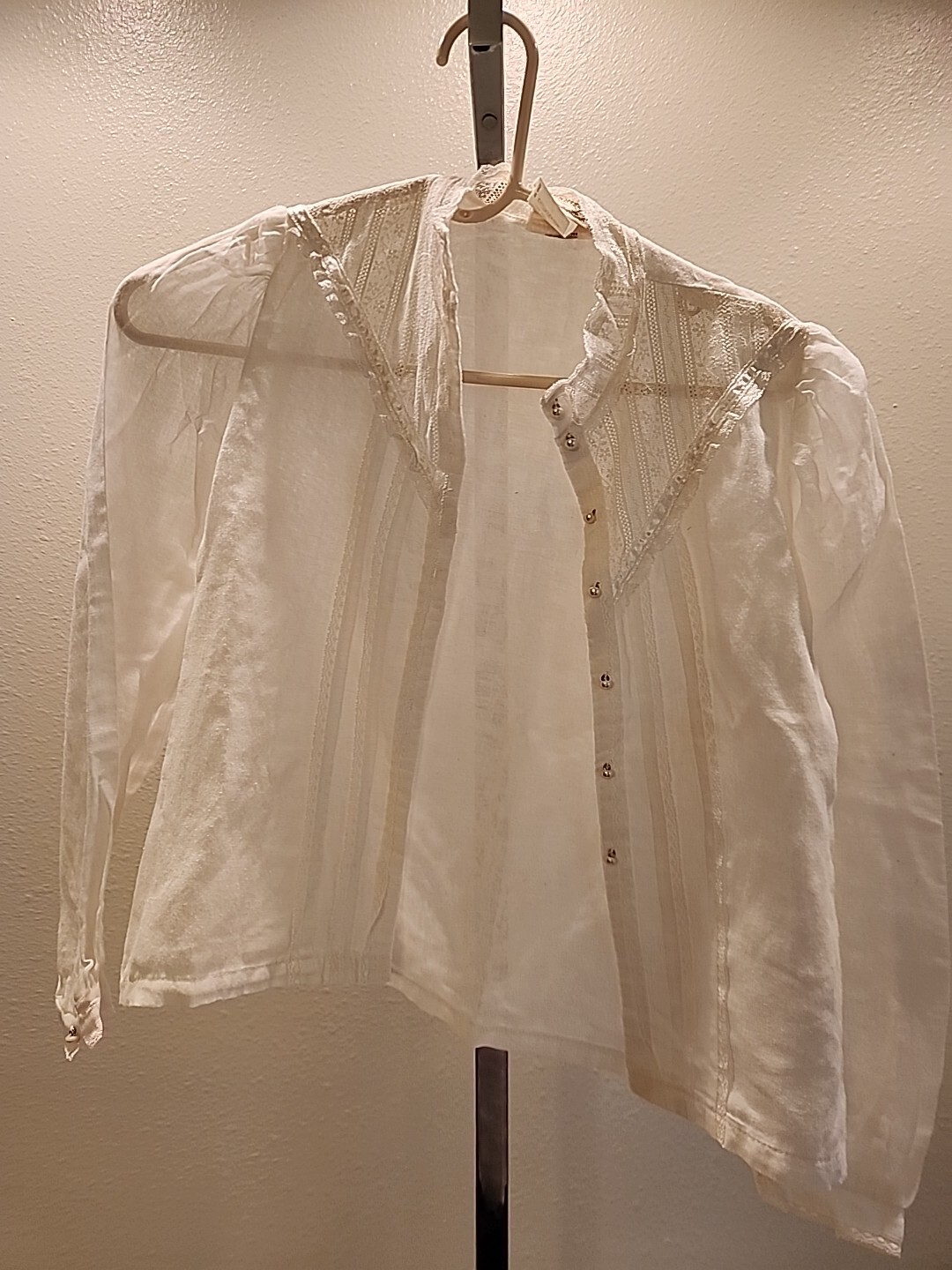 Jessica Gunnies Gunne Sax Women’s Vintage Blouse Lace Pearl Delicate See Below