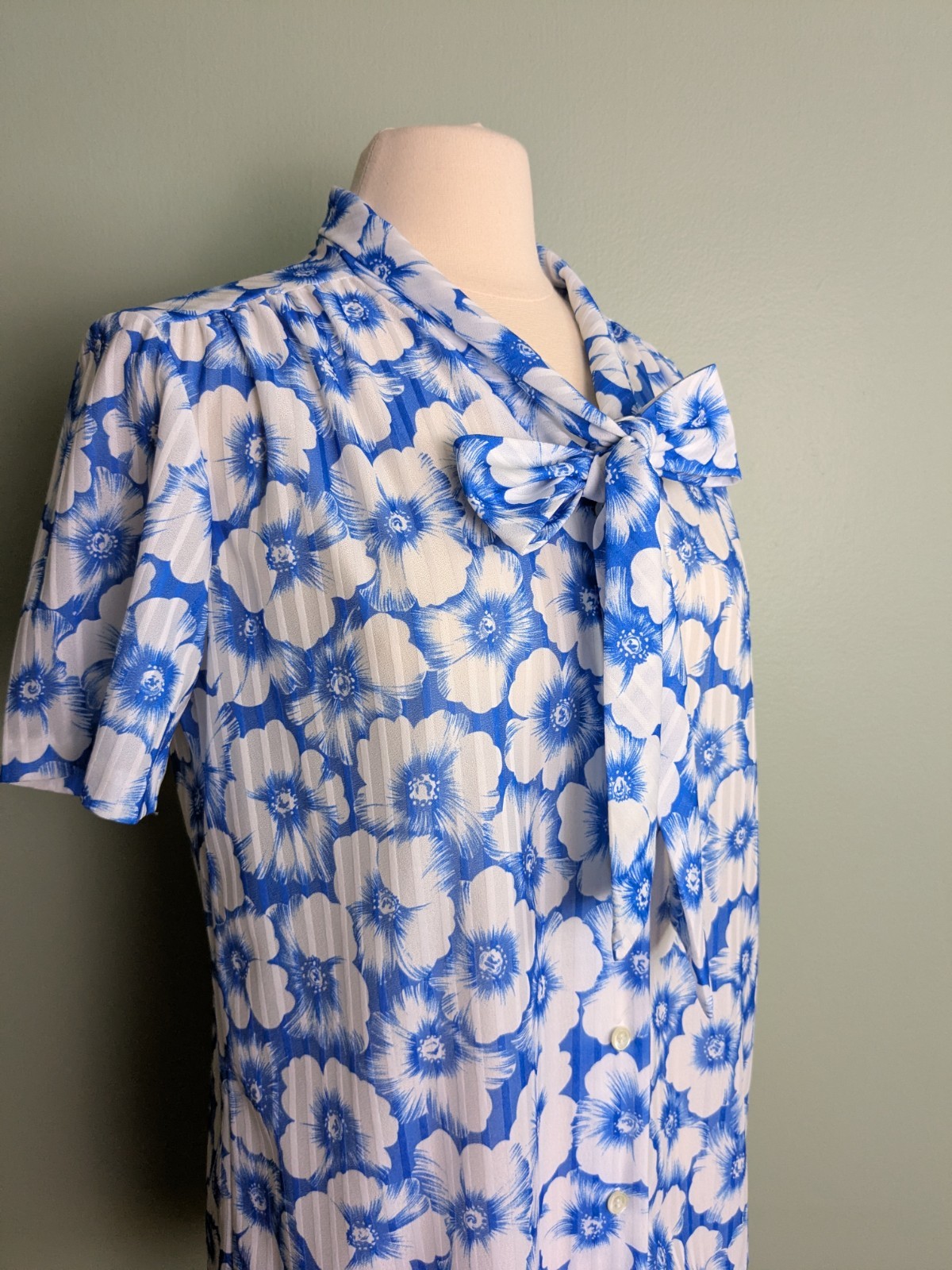 Vintage 1980s Floral Shirt Bow Collar Cape Cod Match Mates