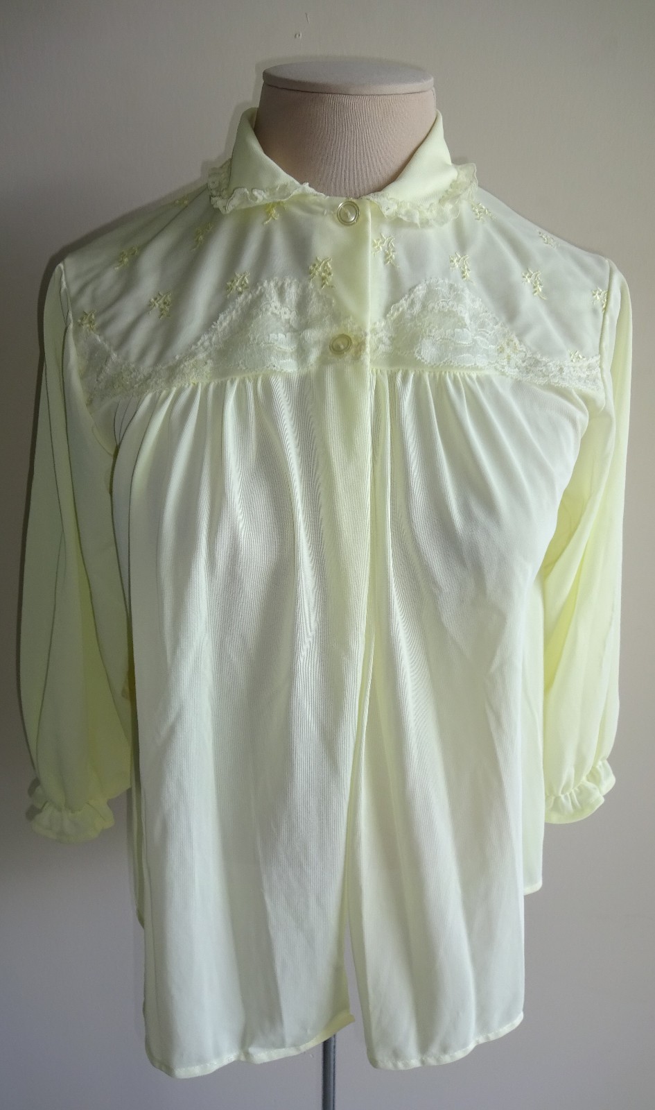 Vintage 1960s Yellow Philmaid PML Inc Bed Jacket 32 34 XS S Nylon Floral Lace