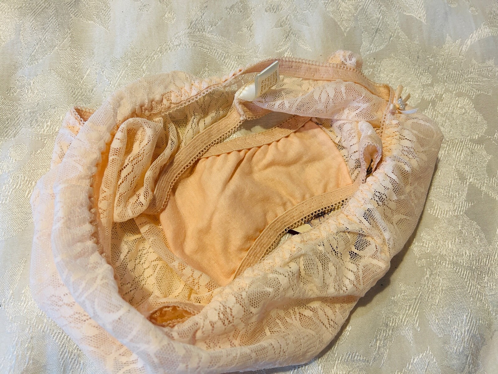 NWT Vtg SEDU’ Fine Lingerie Sheer Raschel Lace Hi Cut Panties Hips 40-41 Size 7