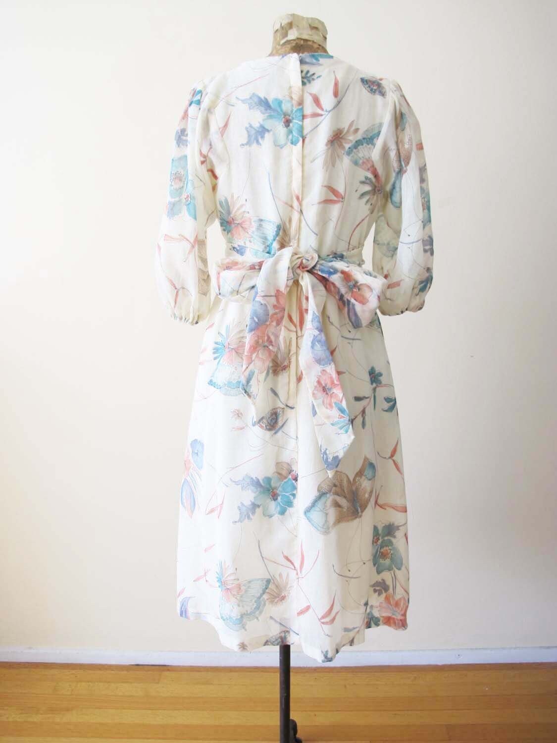 1970s Butterfly Moth Insect Print Sundress S M – Vintage 70s Beige Neutral Poet