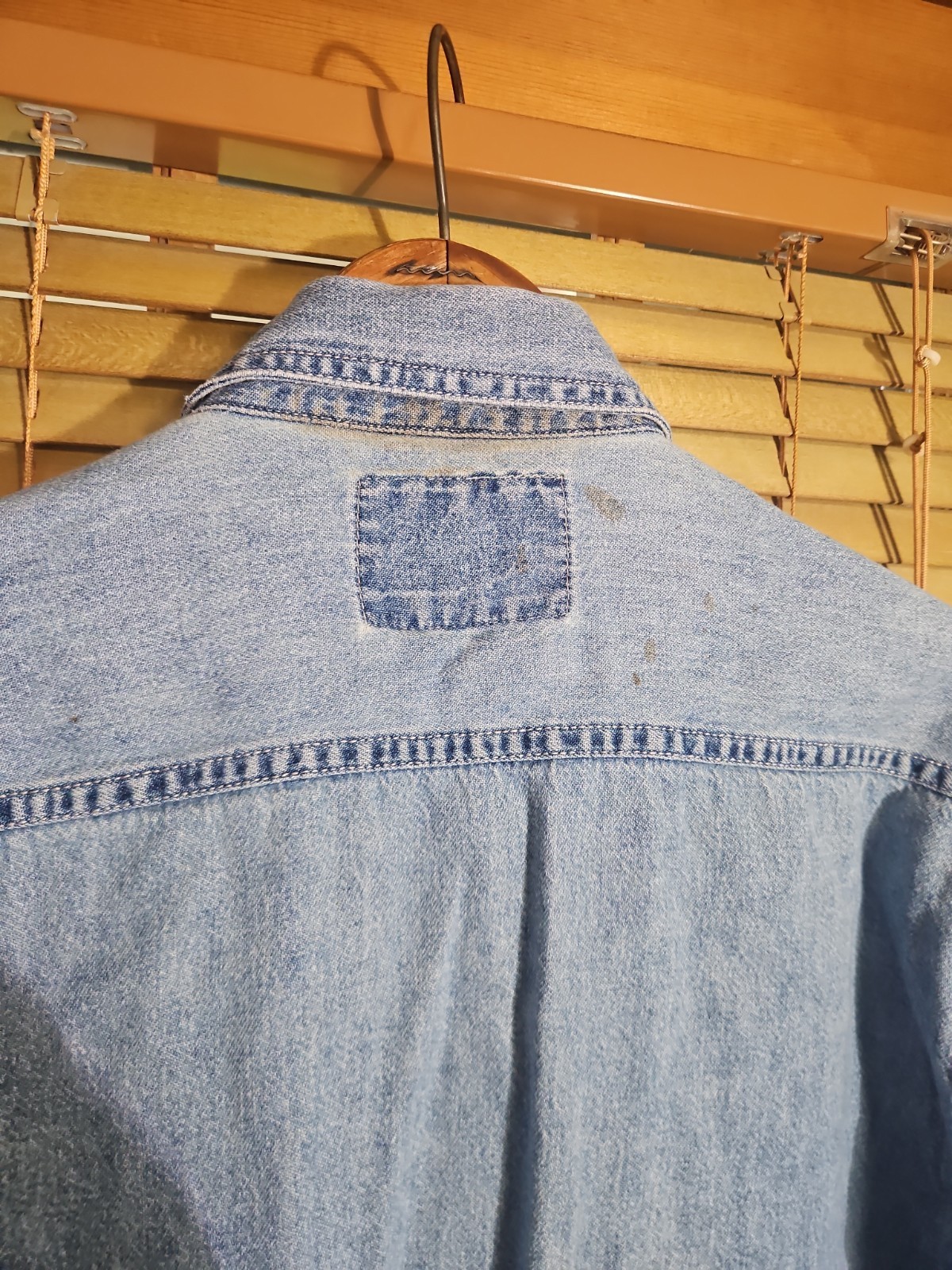Thrashed Vintage 90s Levis Levi’s Red Tab Women’s Large 16-18 Denim LS Shirt