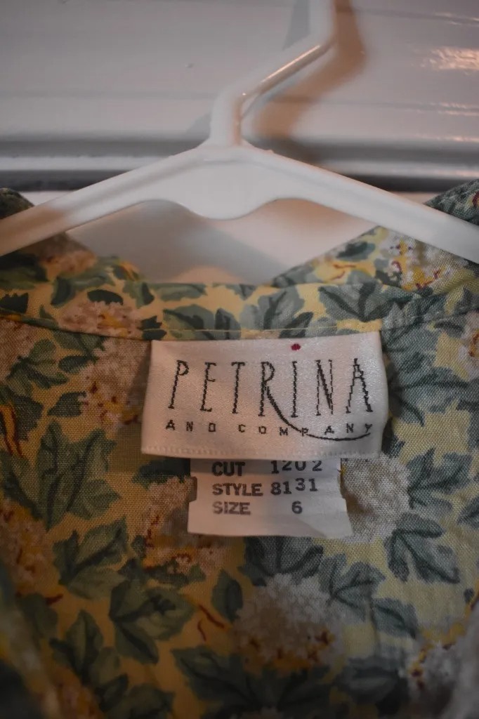 Vintage Petrina & Company floral prairie dress with pockets