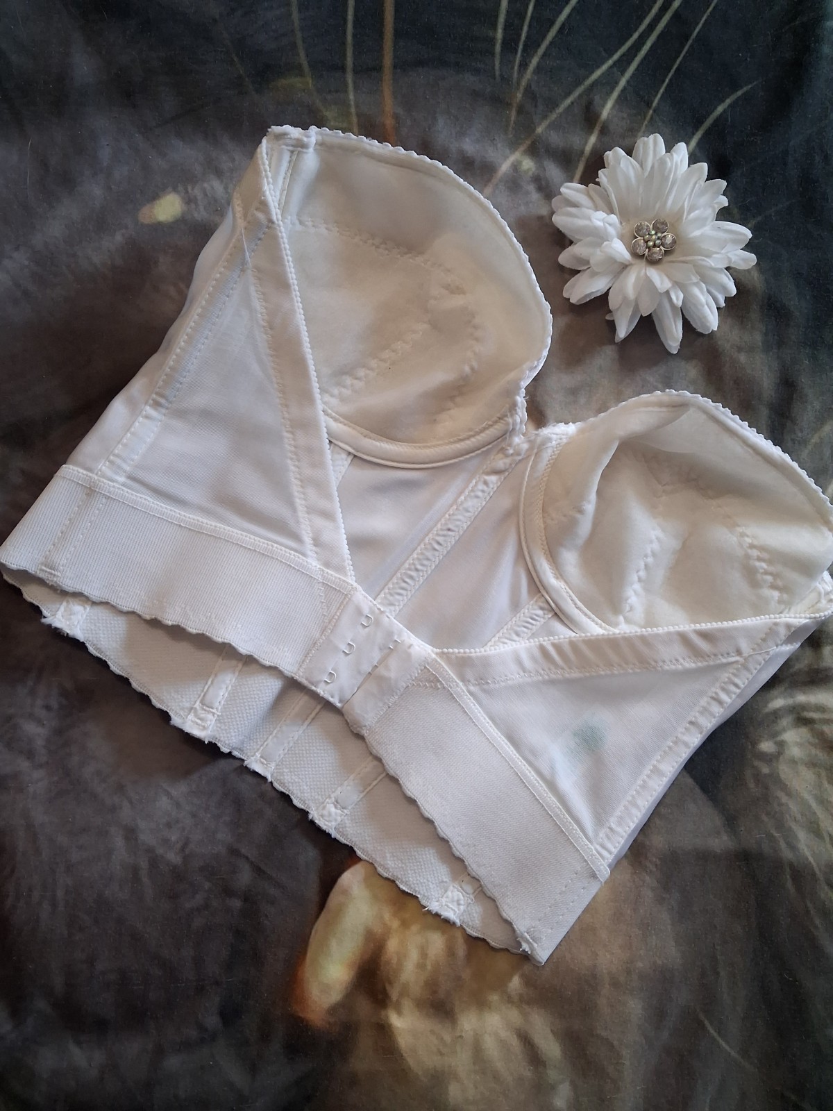 Vintage Carnival Bra 36C White Longline Bustier Nylon Pinup Sissy Union Label