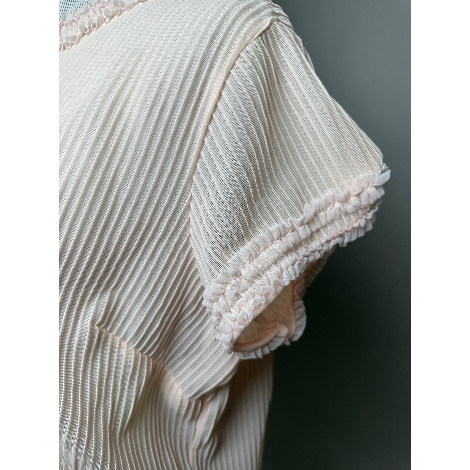 Vintage 1950s Jami Originals Pale Pink Pleated Ruffle Blouse Nylon Top 40 Bust
