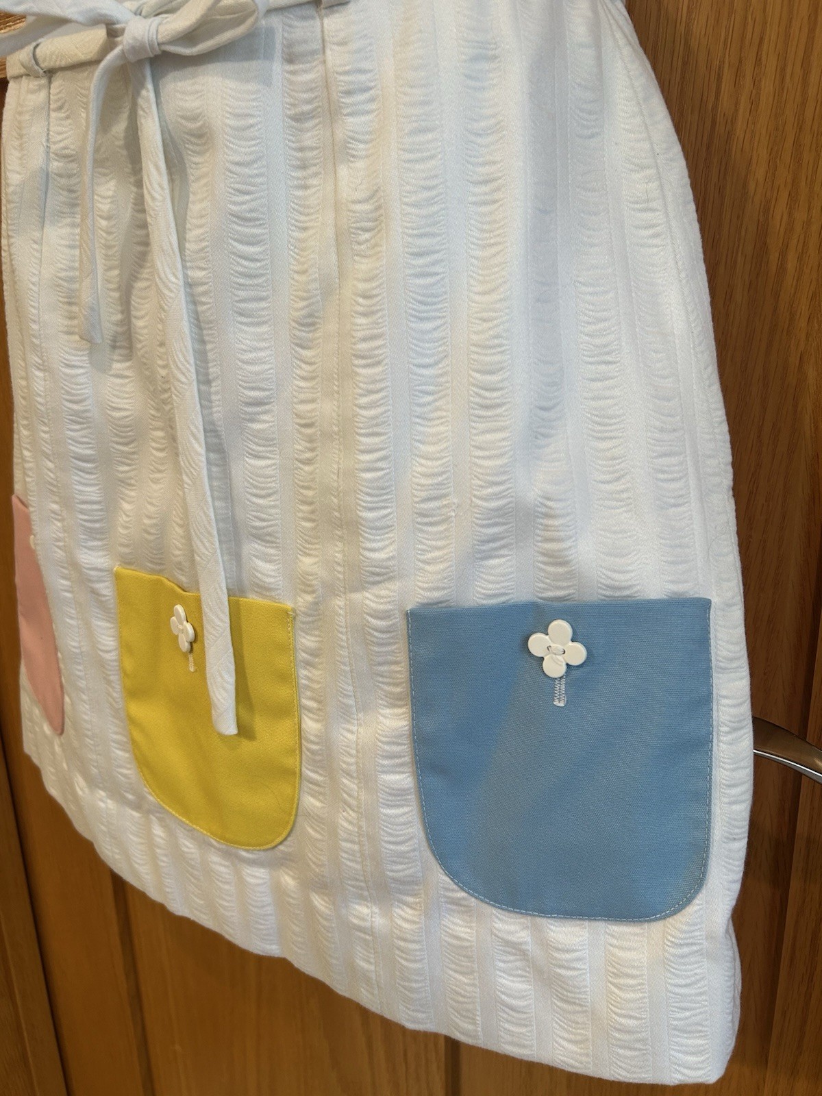 Vintage David Smith White Skort 3 Pockets Cotton Yellow Pink Blue Size 10