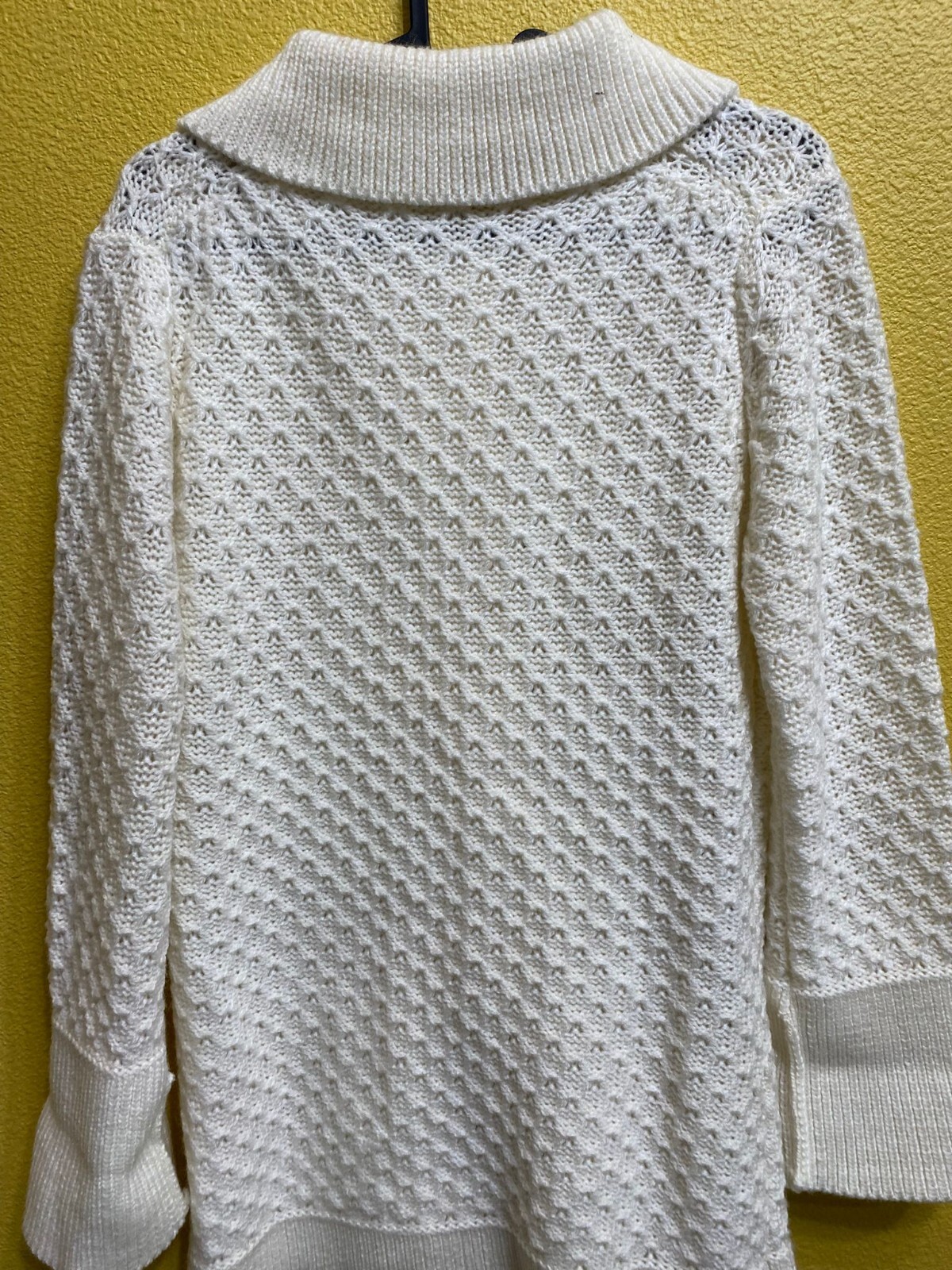 VTG Montgomery Ward Women White Knit Sweater Size M Winter NOS