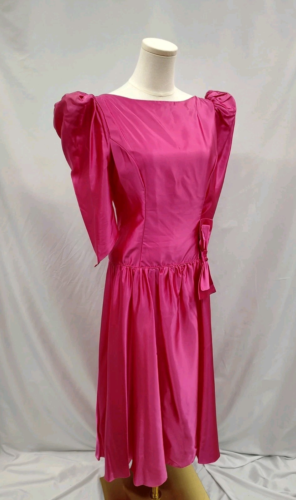 80’s Vintage Dress Hot Pink Liquid Satin Shine Puff Sleeve Bow V Back Gown 13/14