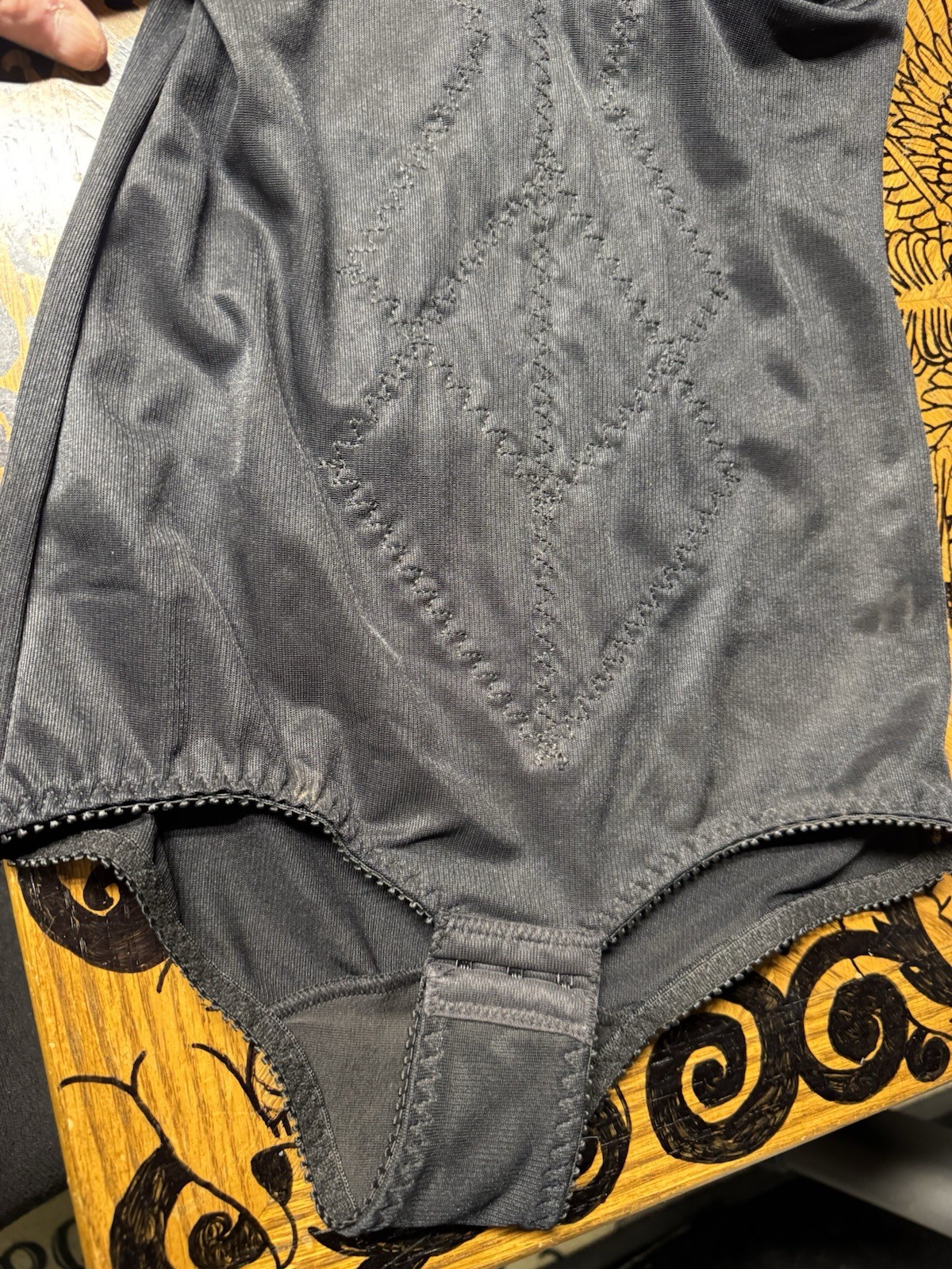 VINTAGE TRIMLINE FOUNDATIONS ALL IN ONE BODY GIRDLE. 36 C. NEW! HOOK CROTCH