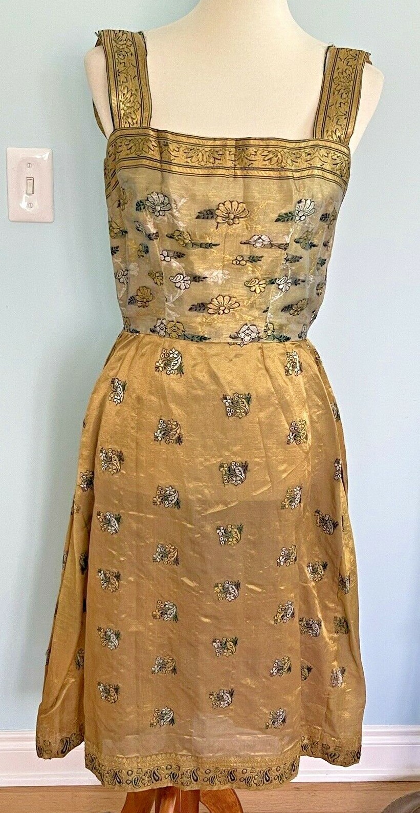 1950s Vintage Fit and Flare Golden Sari Material Sundress Size M