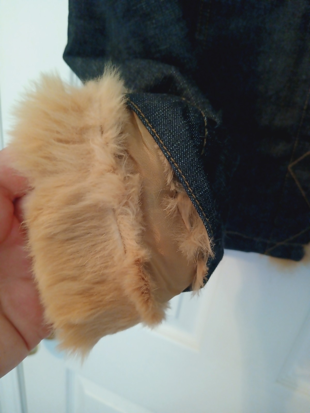 VTG Y2K StreetCode denim jean jacket short detach rabbit fur trim quilt lining S