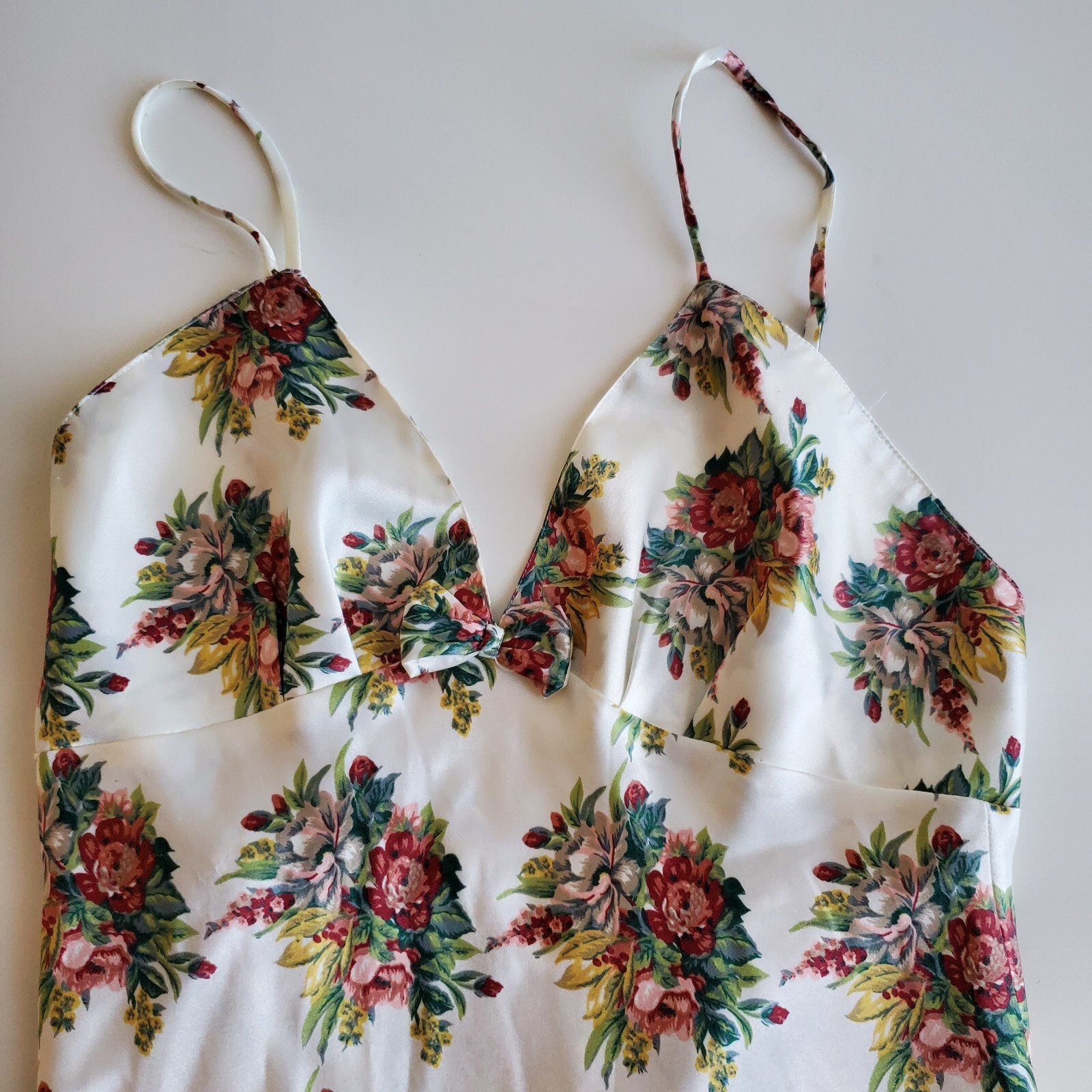 Linda Exclusive for EATON Vintage Satin Nightgown Lingerie Floral Roses AS IS
