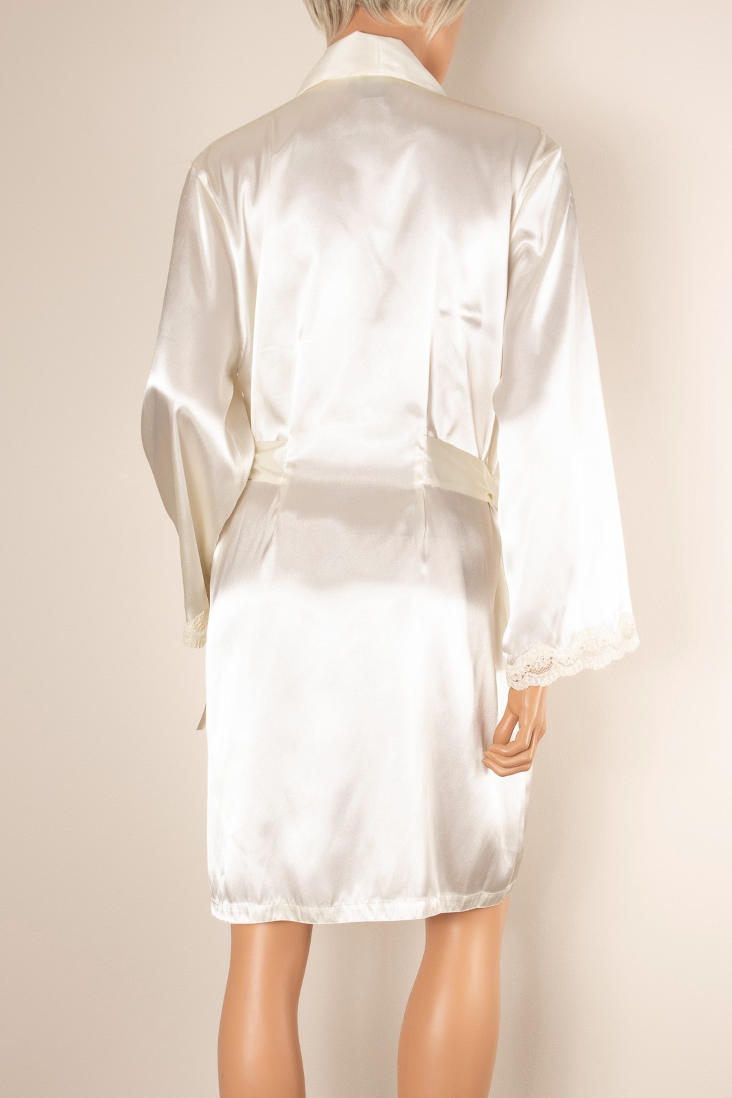 VTG NWT JONES NEW YORK Robe Bridal Satin Bone Flutter Sleeve Belt S/M