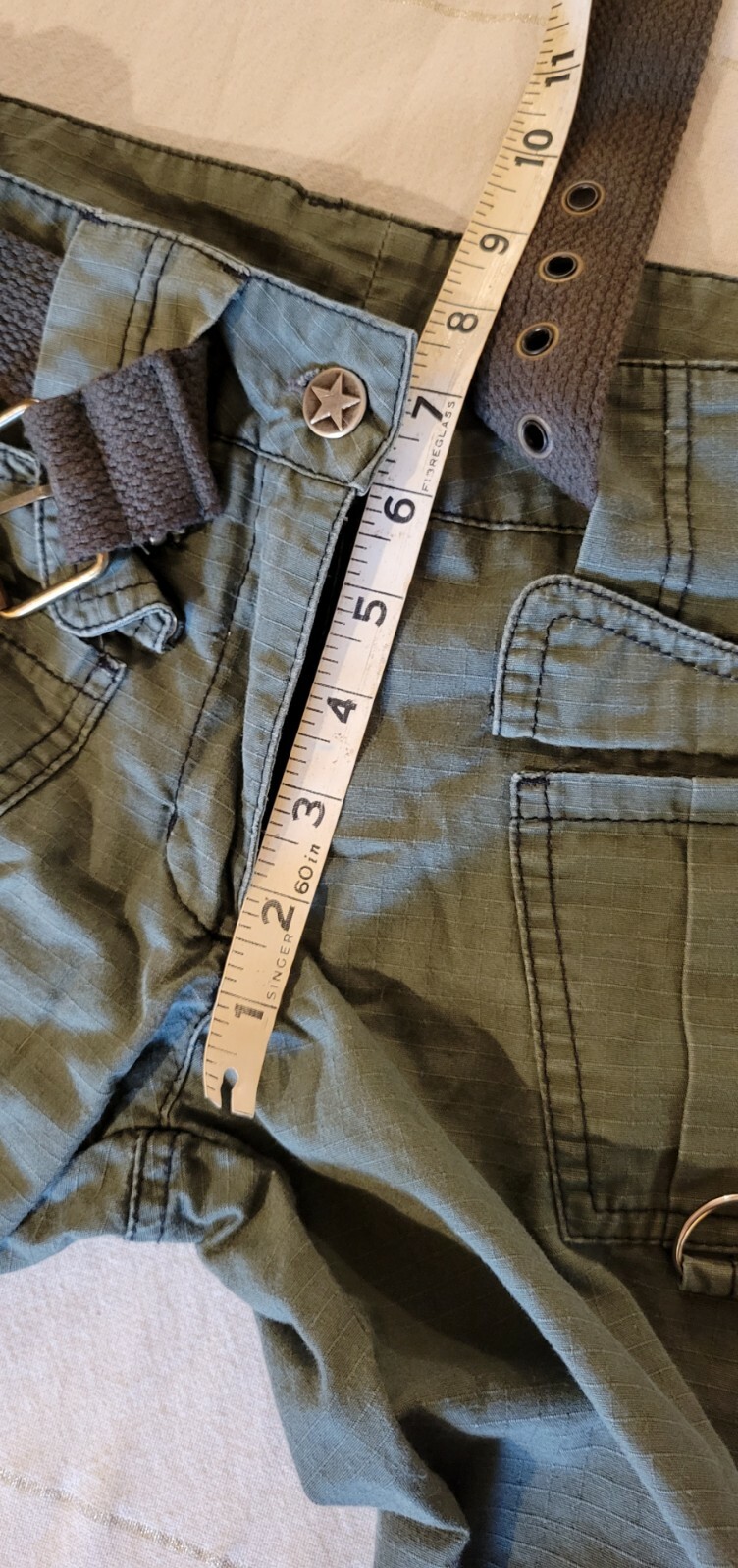 90s Vintage SERIOUS Capri Cargo Pants