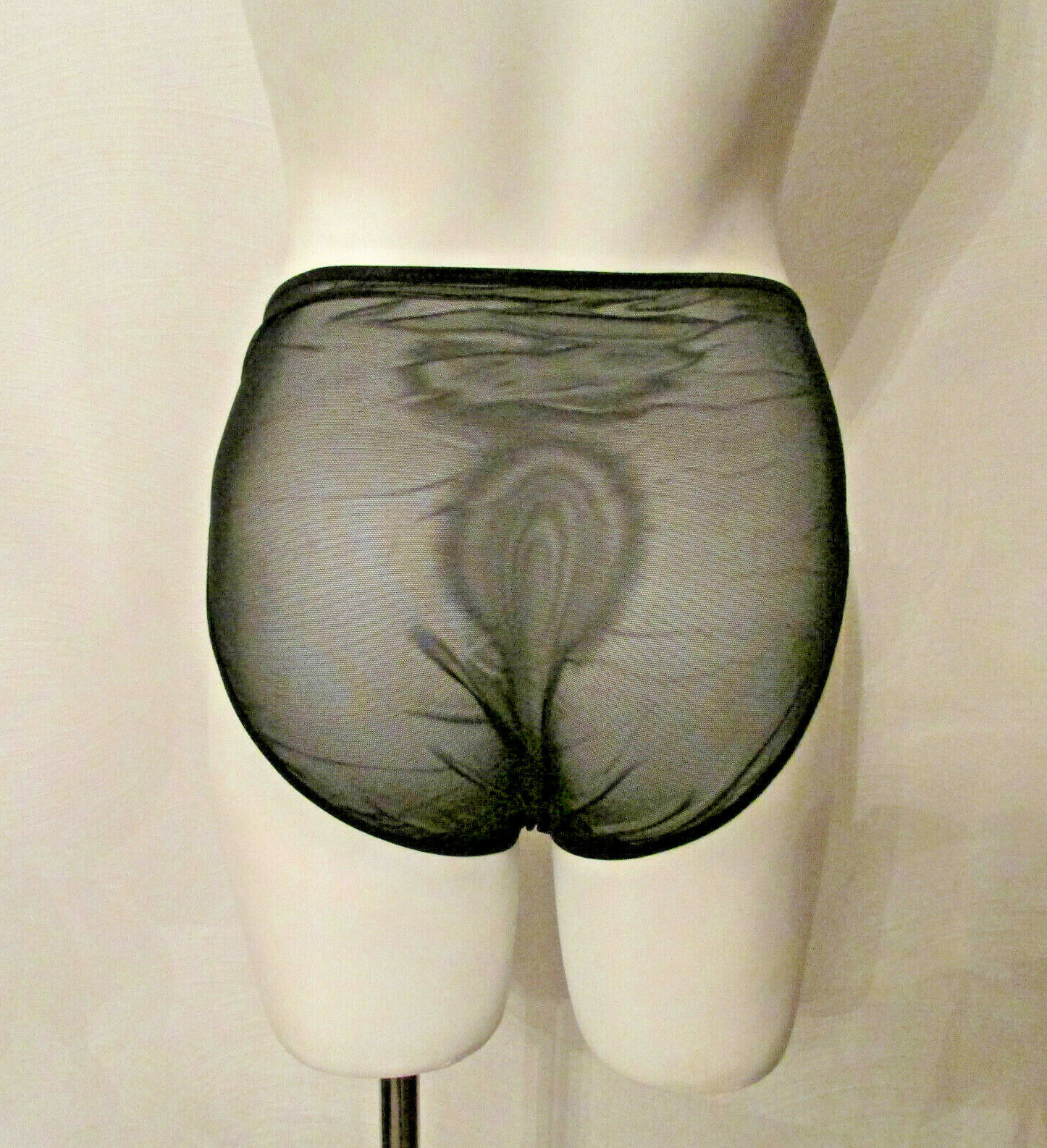 90s Vassarette 14-125 Sheer Nylon Black Mesh Hipster Bikini Panties 6/42 Panty