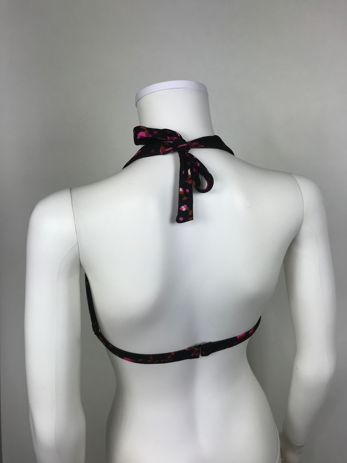 Vintage 1970s Pinup Bikini Top by High Tide size 11/12 Black Pink Floral Print