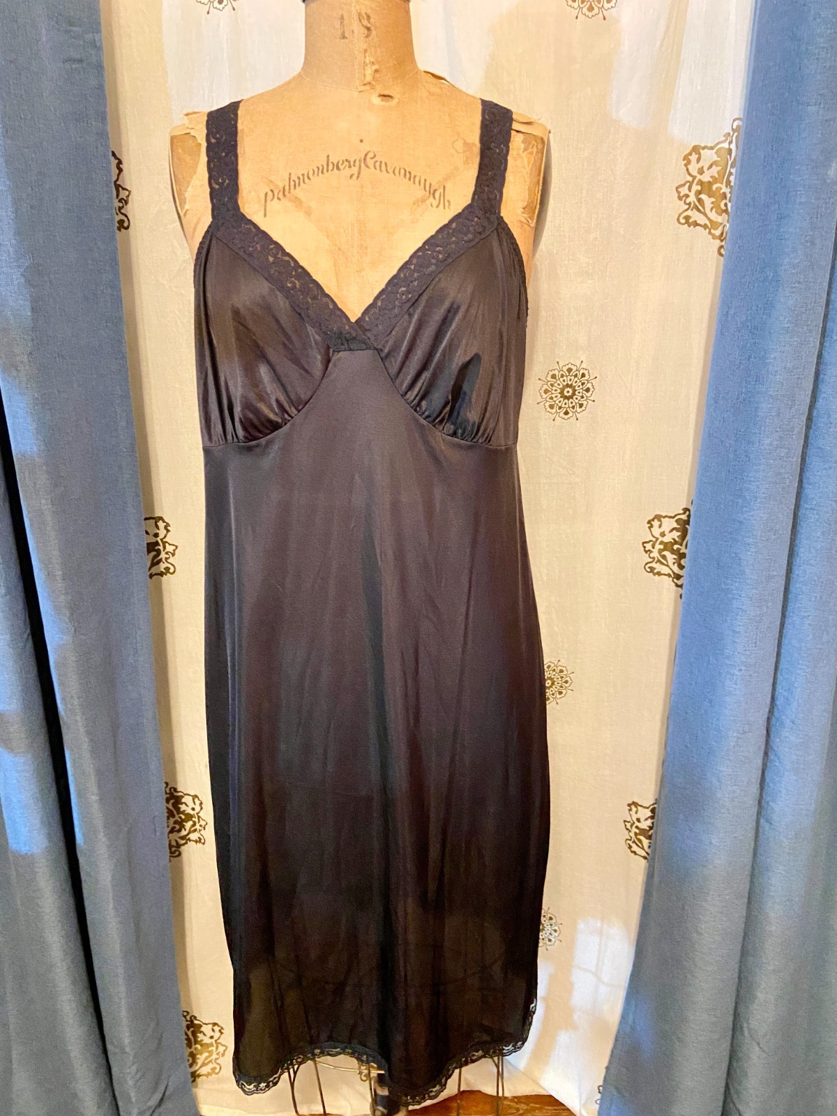 Vintage DIXIE BELLE Black Nylon Full Slip Dress Floral LACE 40 Tall EUC Coquette