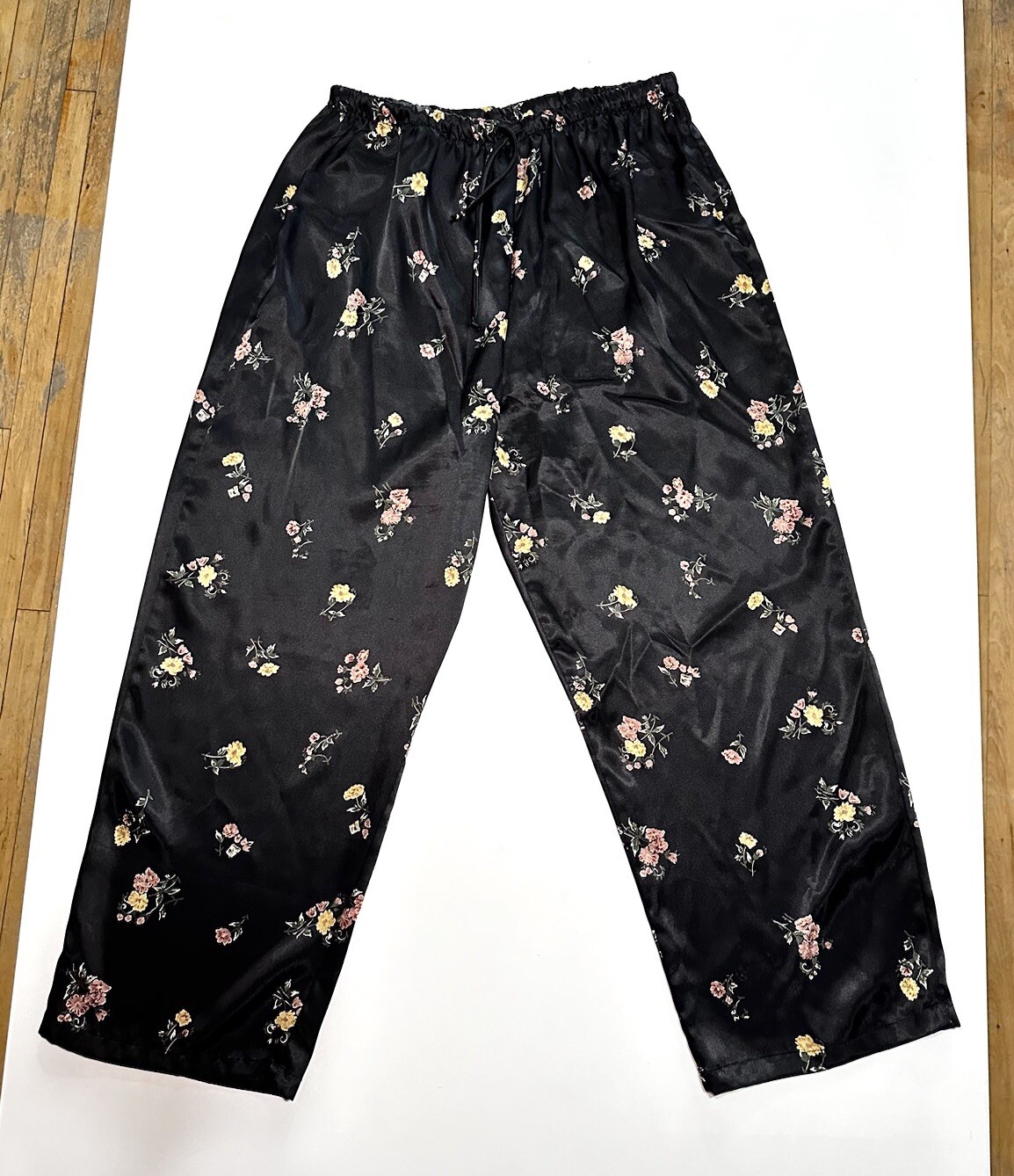 Vintage 1980s Petite impressions Black and pastels floral satin pajama pants