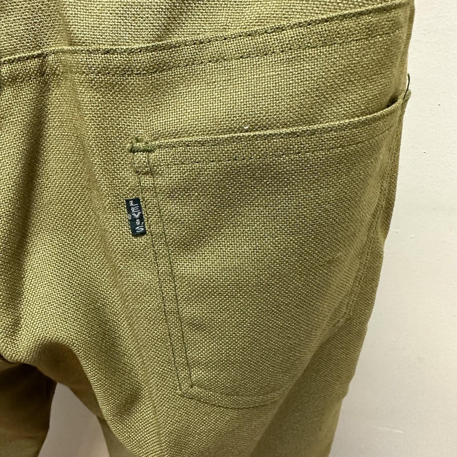 Vtg Levi’s for Gals Sta-Prest Big E Avocado Green Pants Jeans 27″ Waist NOS