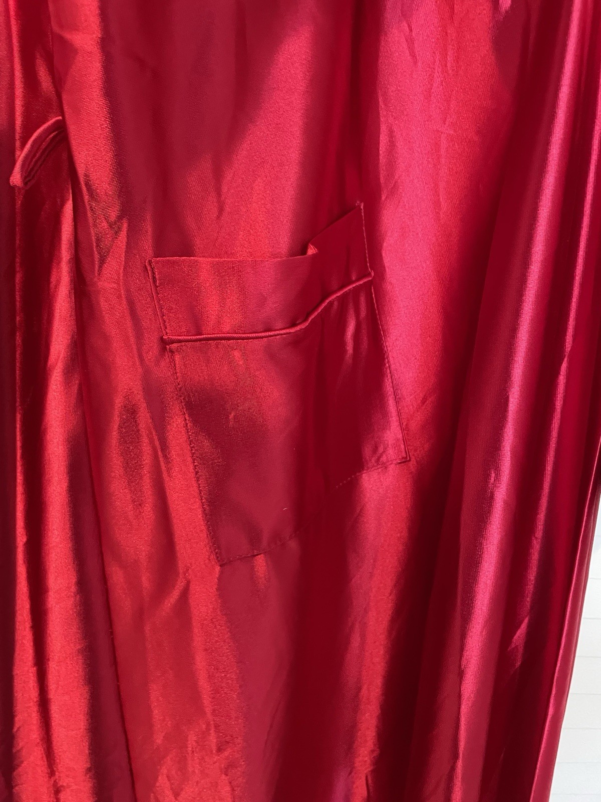 Miss Elaine Robe Large Red Satin Nylon Full Length Maxi Vintage