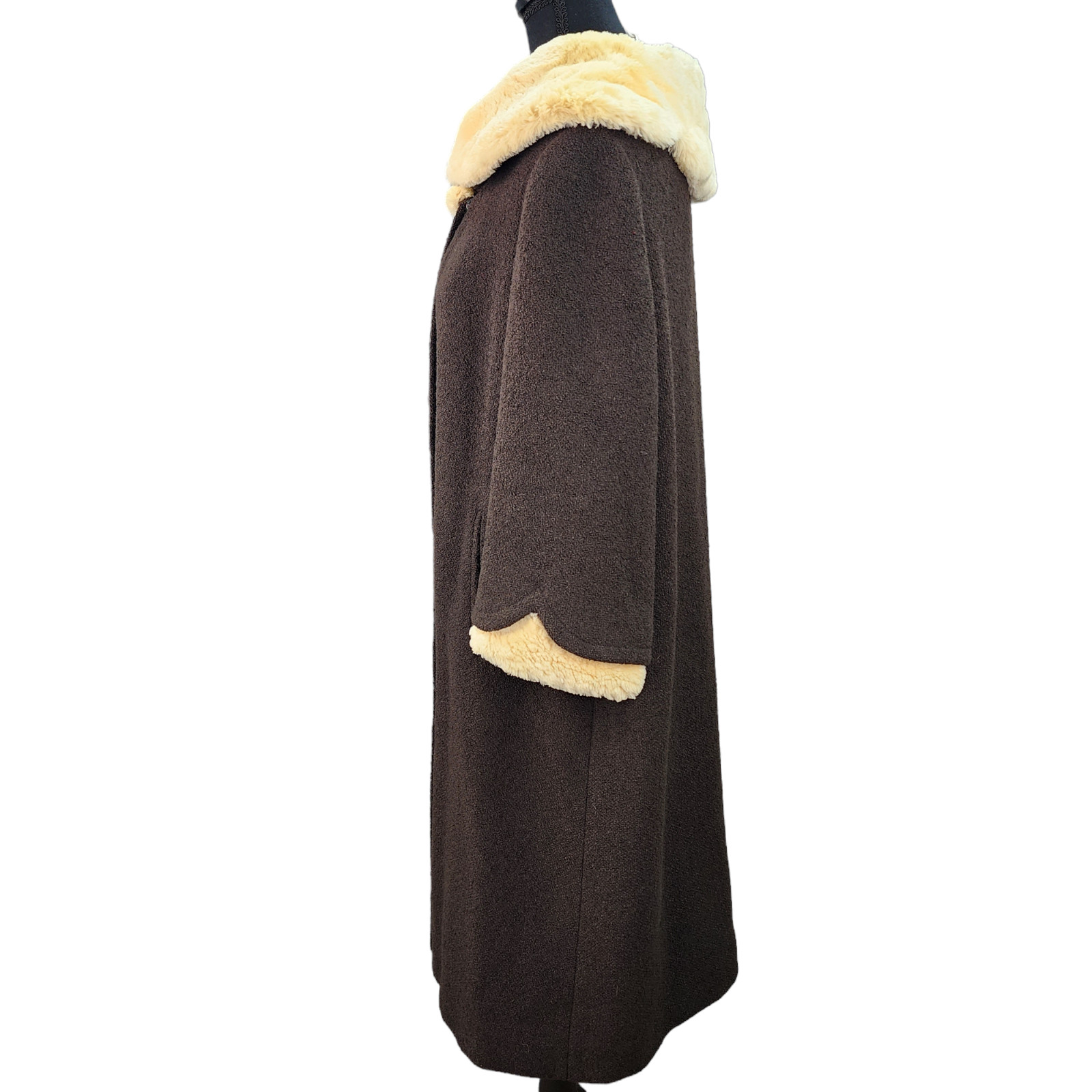 Vtg Stevens Forstmann Coat LARGE Leakas Furriers Dayton OH Dark Brown Tan Fur