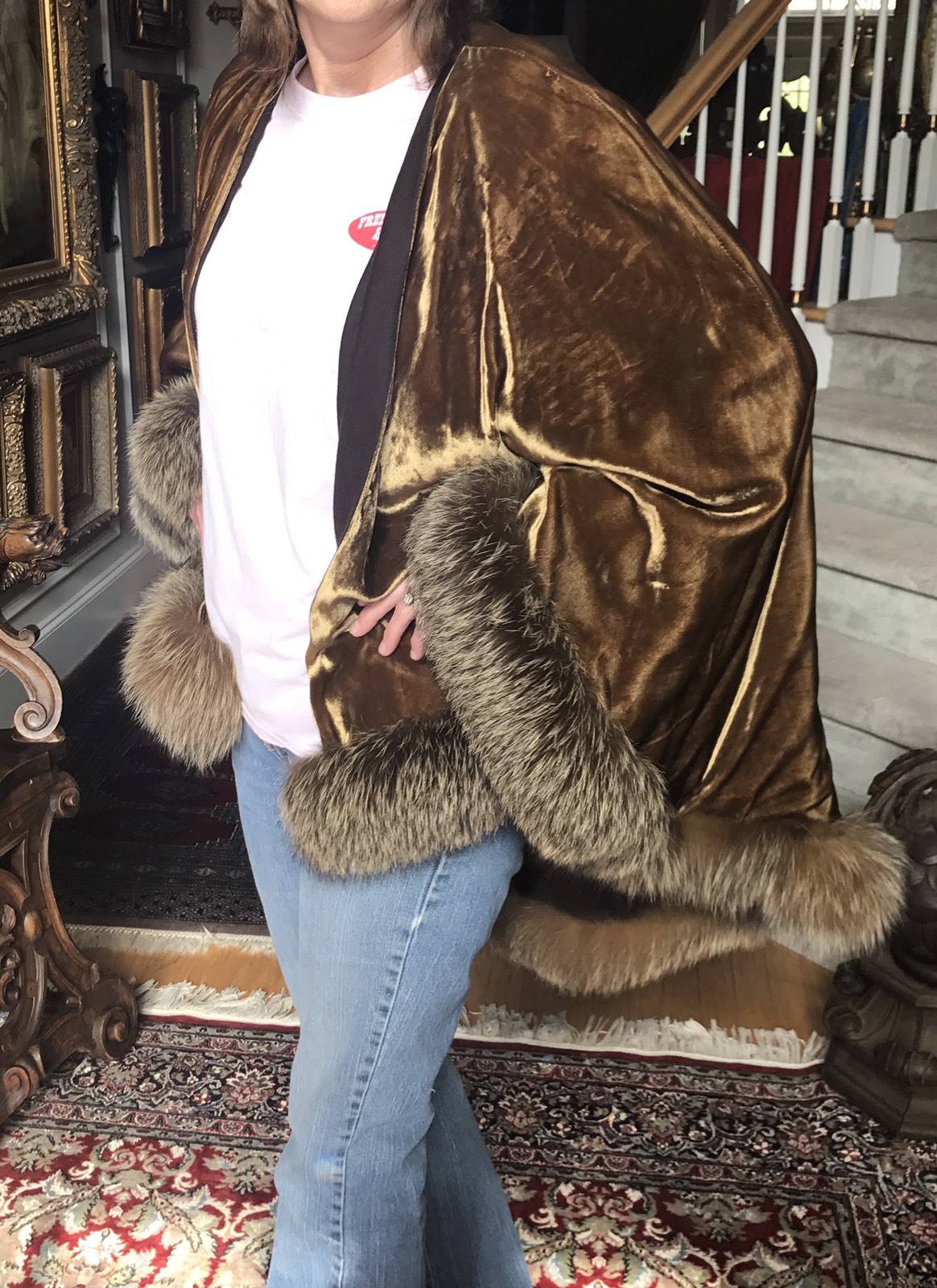Vintage Brown Velvet SWING OPERA Cape, Beautiful Natural Fox Fur Trim ONE SIZE