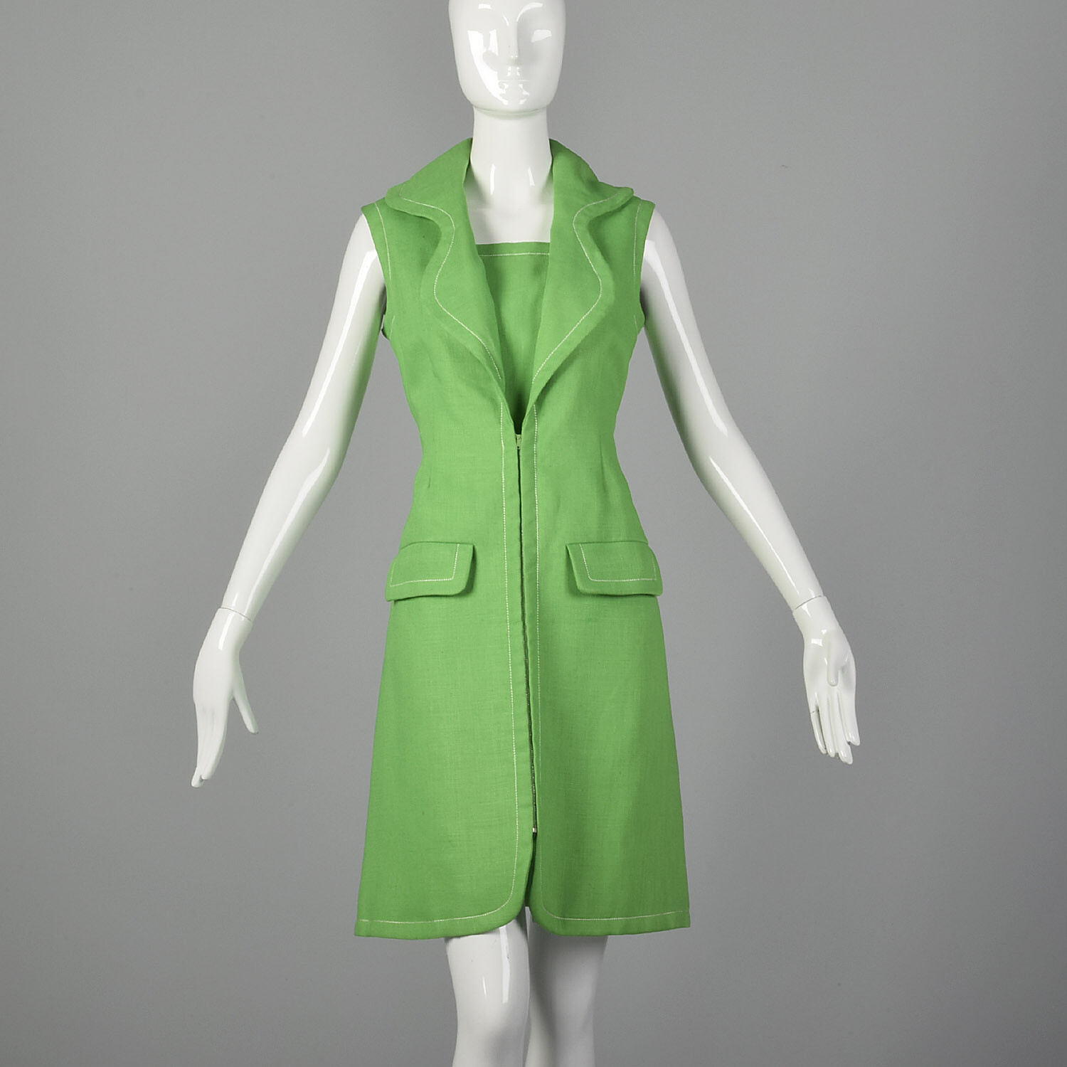 M Geoffrey Beene Green Dress 1960s Mod Zip Front Pocket Linen Shirtdress 60s VTG