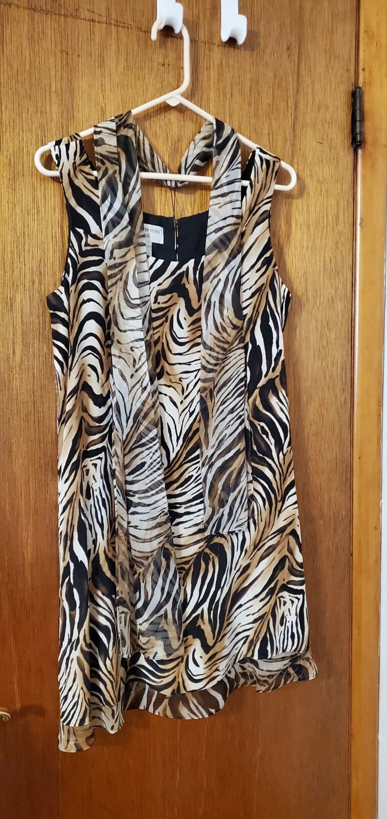 WOMENS VINTAGE TIGER STRIPE JONES NEW YORK DRESS – SIZE 8 – 100% SILK