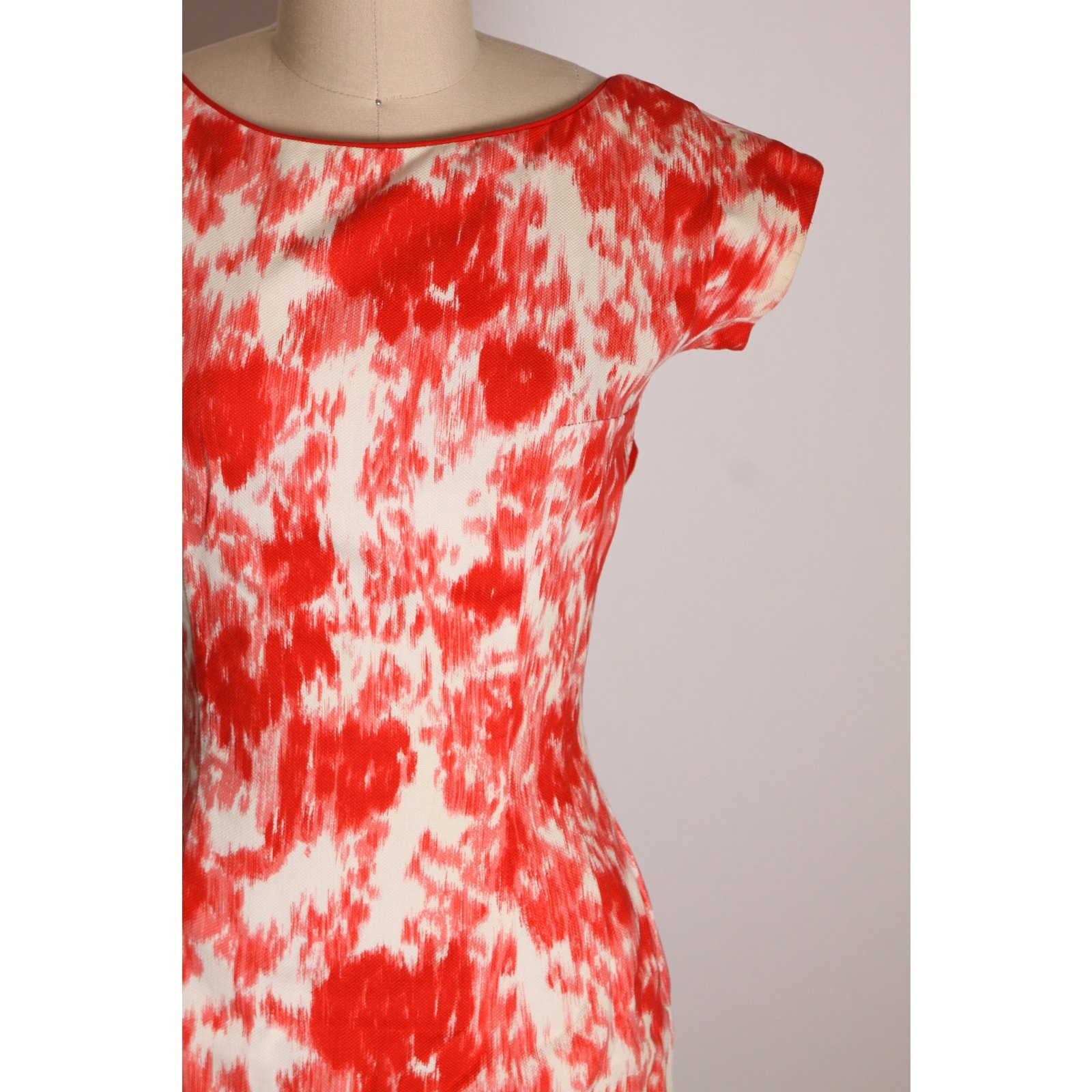 1950s Coral Red Orange Pink White Abstract Short Sleeve Wiggle Dress