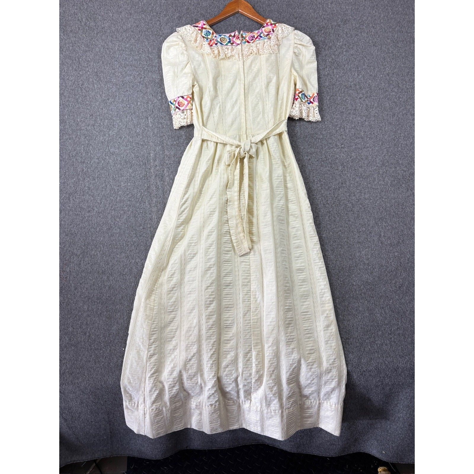 Vintage 70s Cream Prairie Maxi Dress Embroidered Lace Eyelet Boho Cottagecore 11