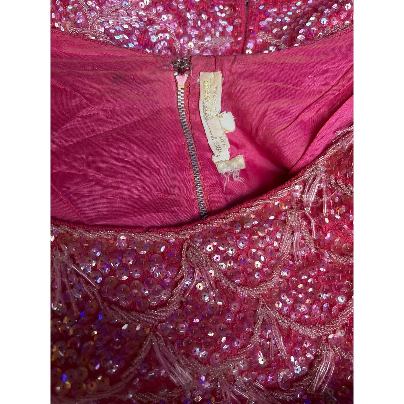Sequin Tassel Zephyr Wool Vintage Med Hot Pink Mermaid Scale Beaded Tank Top