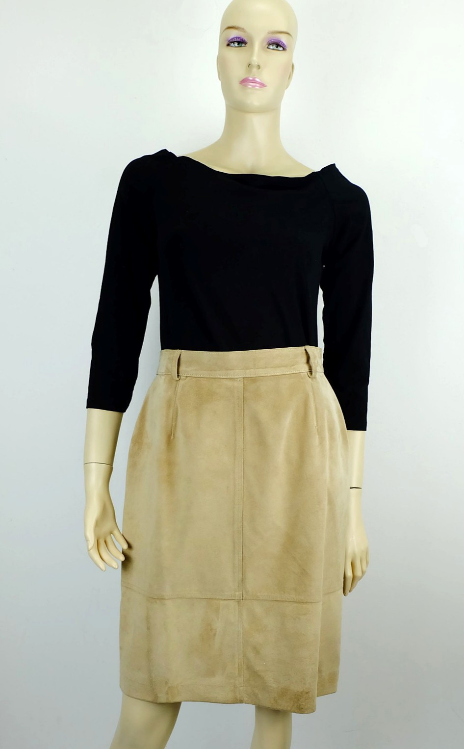 true vintage betty barclay 90s suede skirt sand size 38