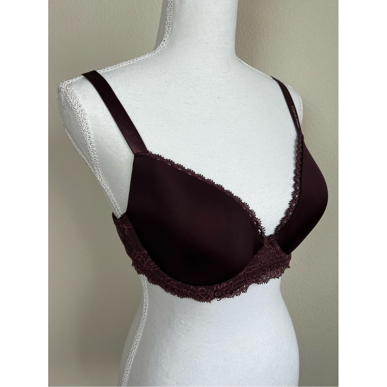 Calvin Klein 36C Customized Lift Lace Bra Burgundy Wine Padded Underwire