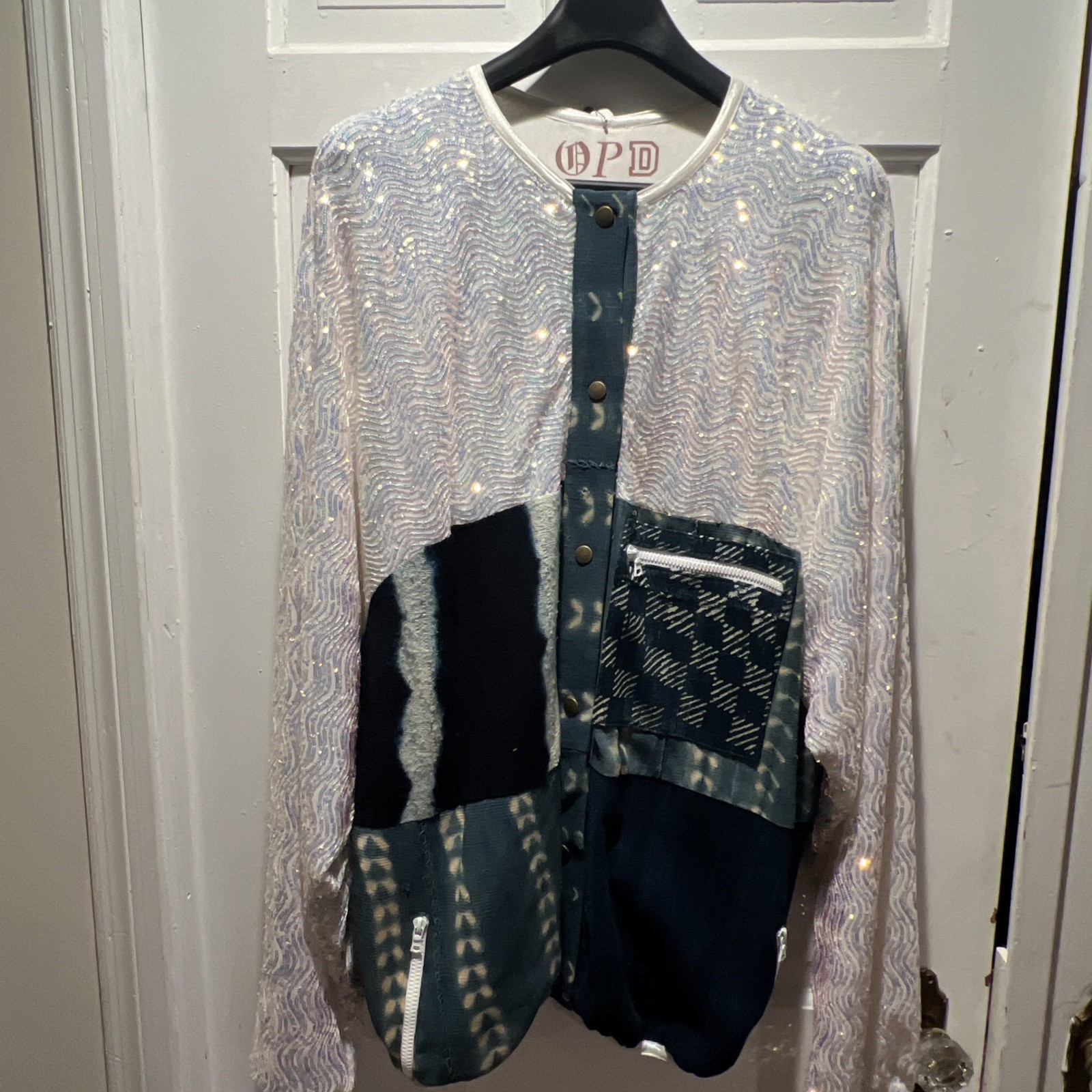 OPD NEW YORK EXQUISITE WHITE SEQUINED „LIZZIE” BOMBER JACKET 2X?