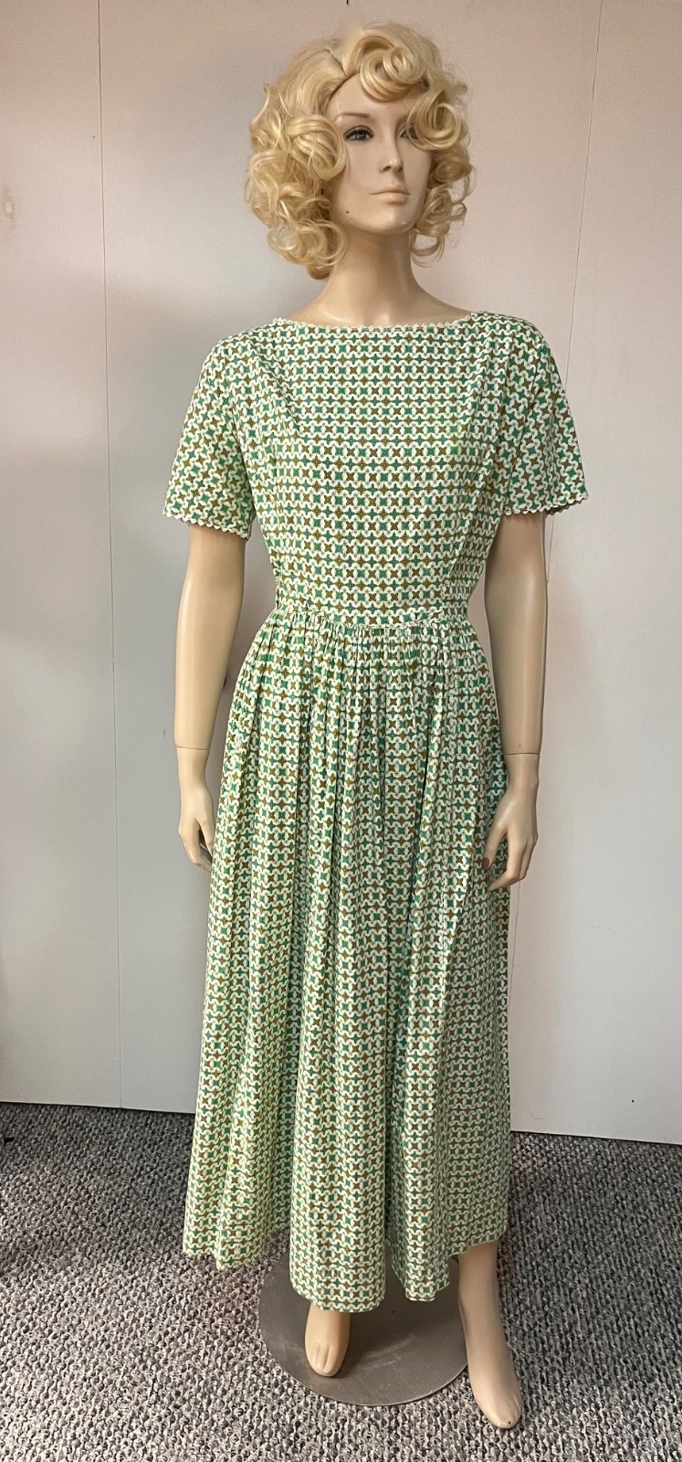 Vintage 1950s Harlequin Print Full Sweep Cotton Dress Back Metal ZipperBust 44