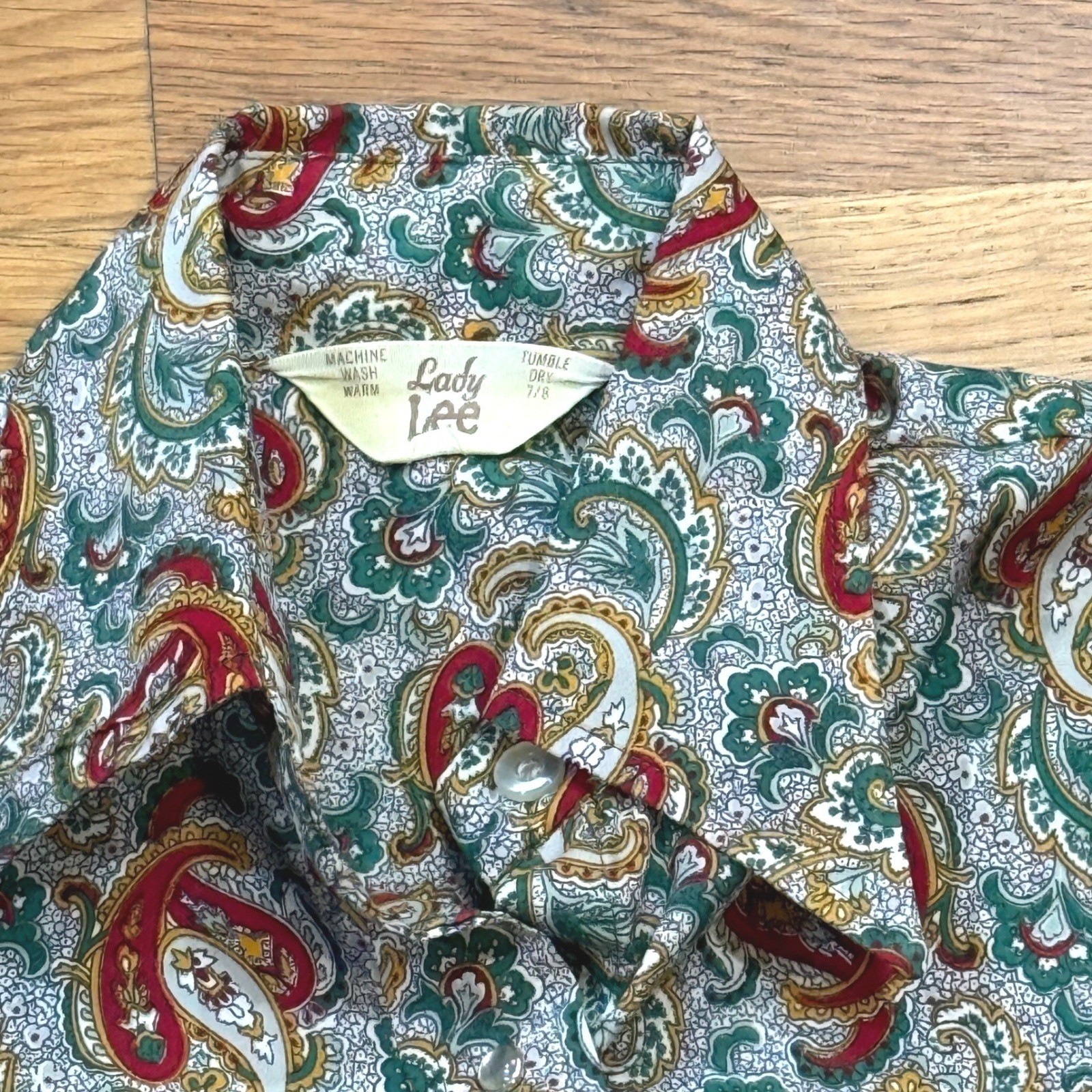 Vintage Lady Lee Paisley Button Down Shirt 70s Long Sleeve Red Green Gold 7/8