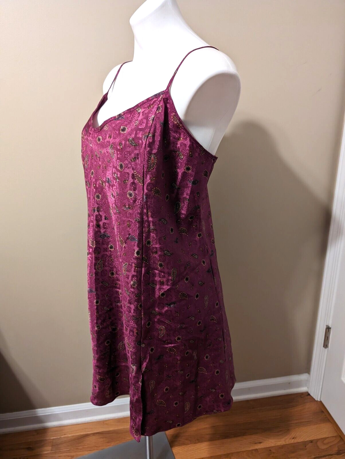 Inner Most Women’s Plum Paisley Satin Chemise/Slip Dress 1X Style: 17302 NWOT