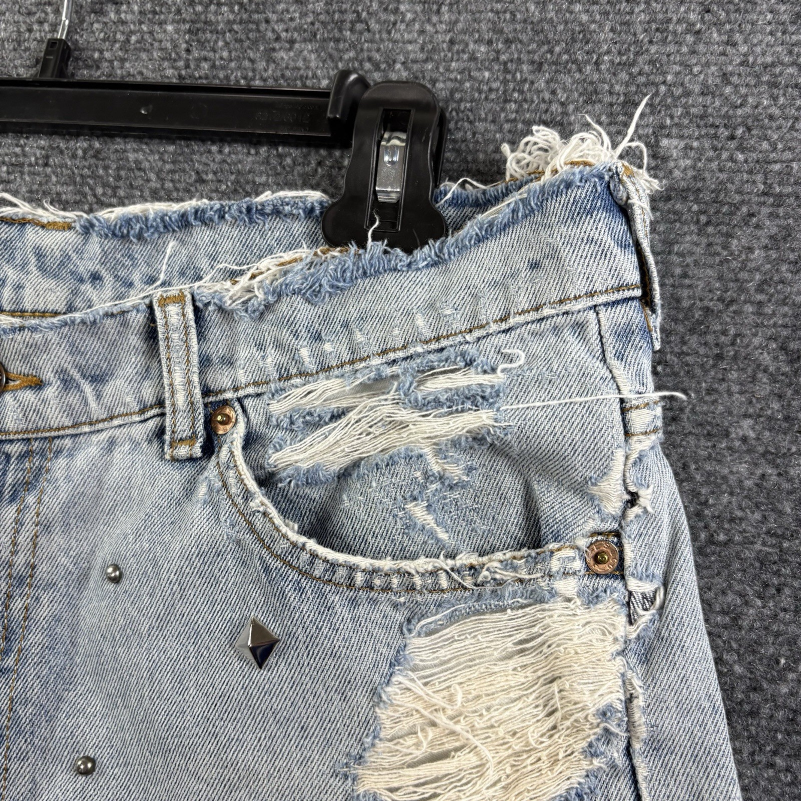 VTG Levis Orange Tab Distressed Cut Off Denim Shorts 34 (Fits 32) Studded Cheeky