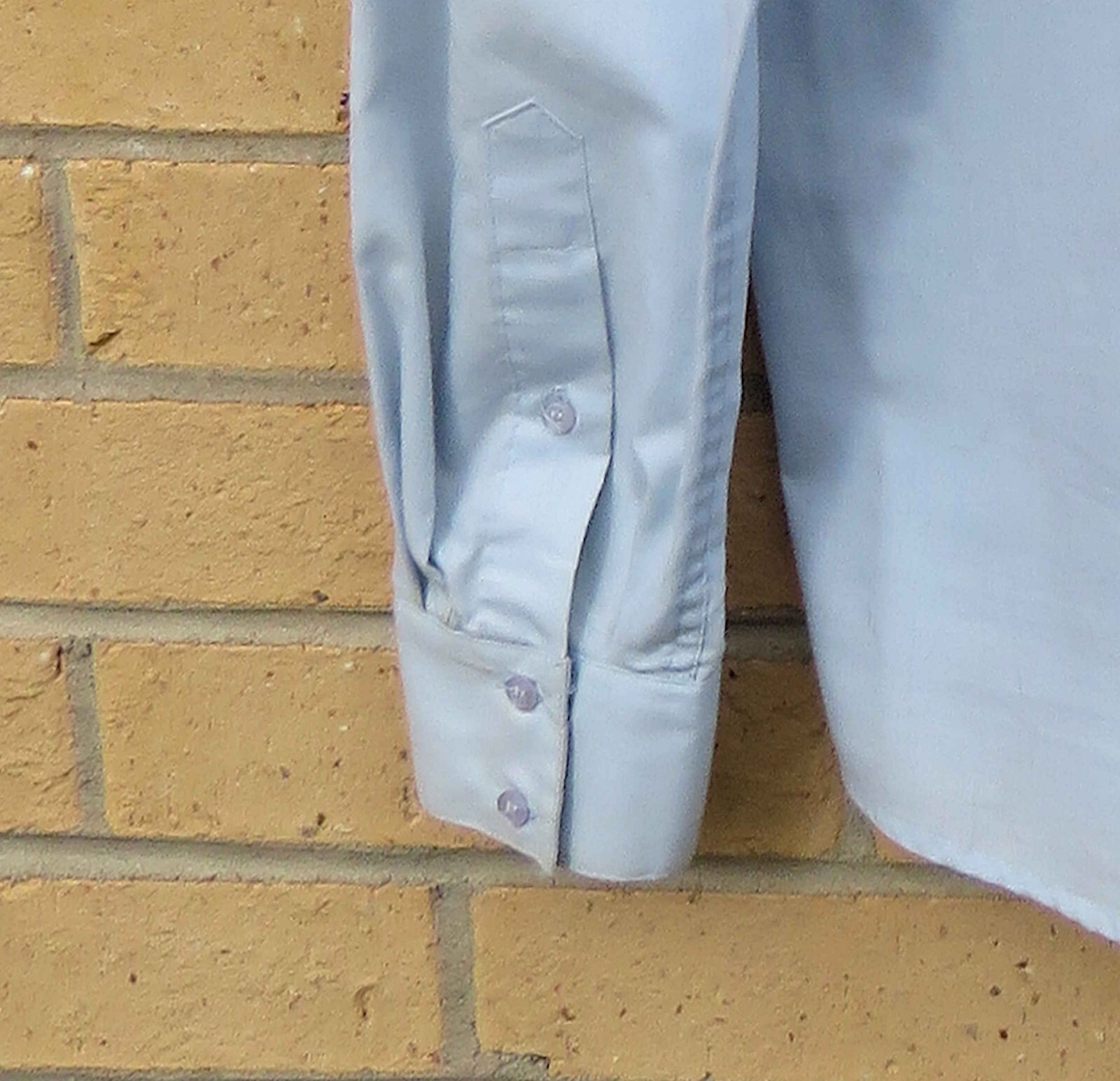 Laura Scott Sky Blue Dressy Blouse with Bow Tie size 16, has monogram – preowned