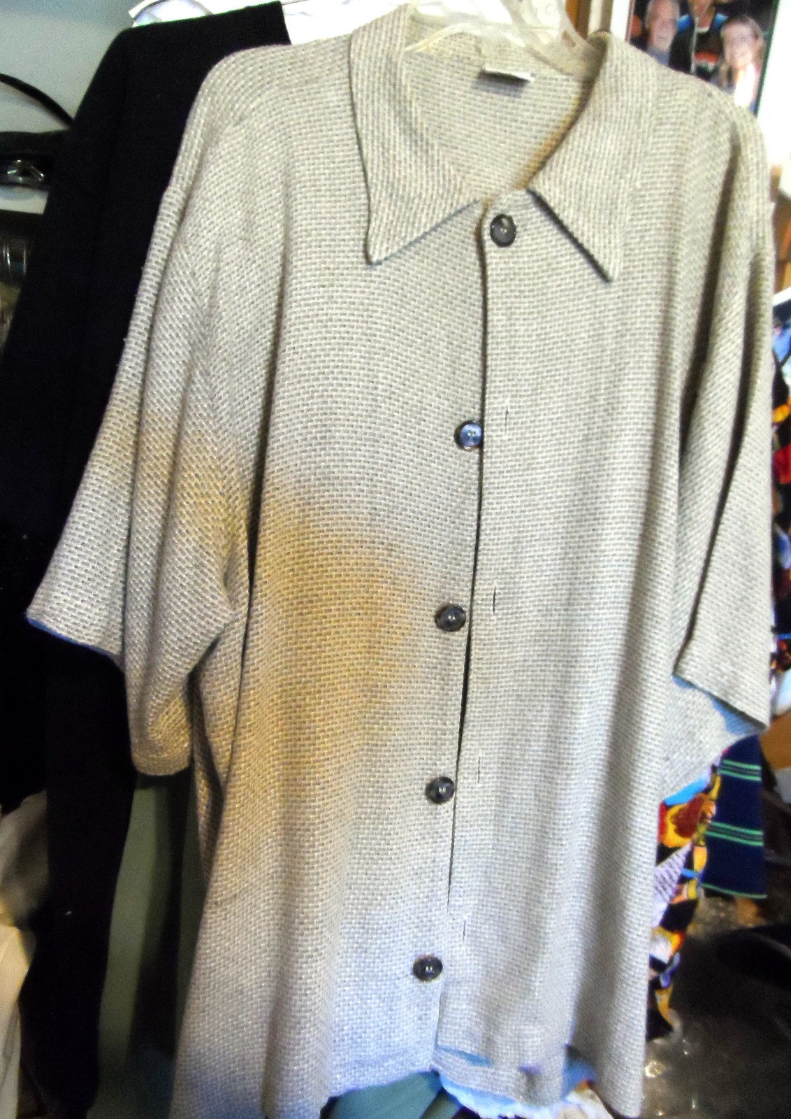 CP SHADES Super Nice Shacket Big Large 50″ Bust Top Shirt Beige Women Buttons
