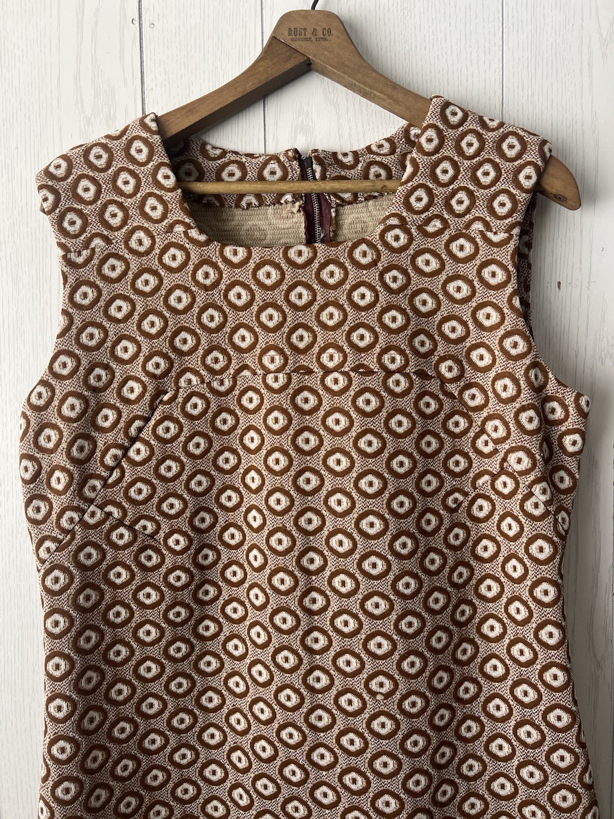 Vtg 60s Mod Shift Dress Brown Geometric Knit Hourglass MCM Medium Large GoGo