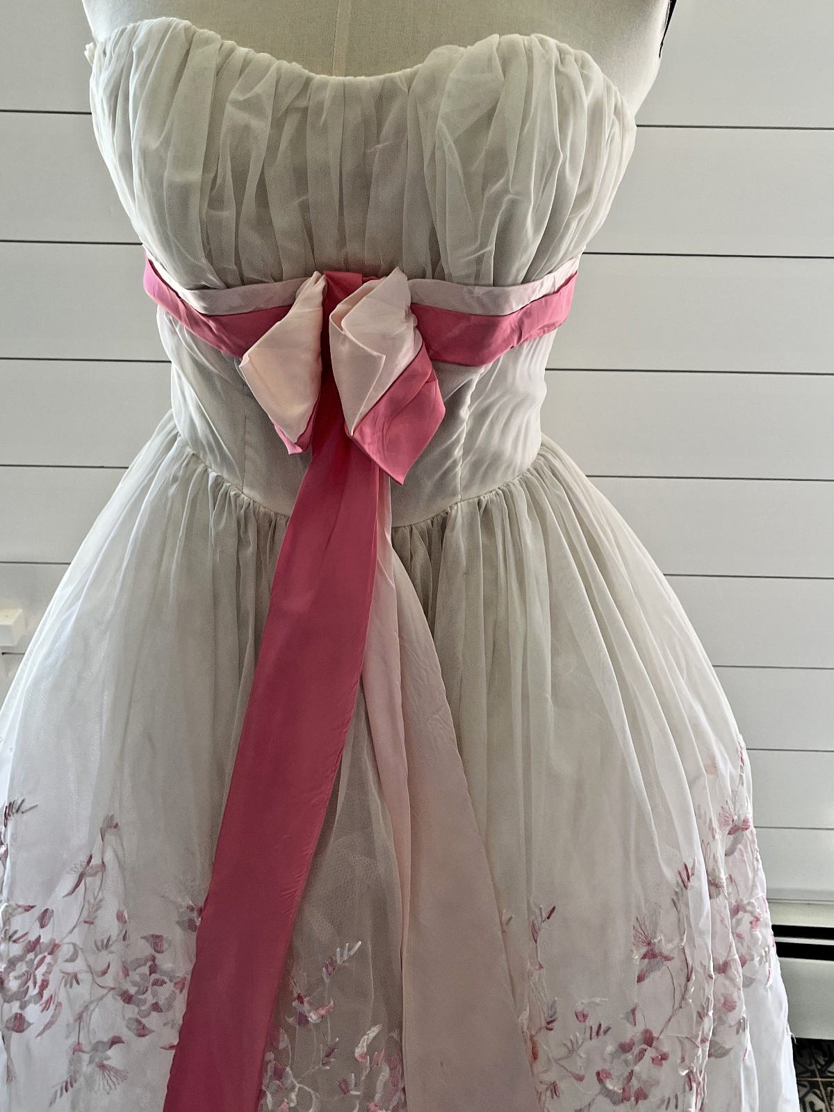 Vintage 1950s / 60s White Tulle Party Dress | Fairycore Prom Gown | Tea Party XS